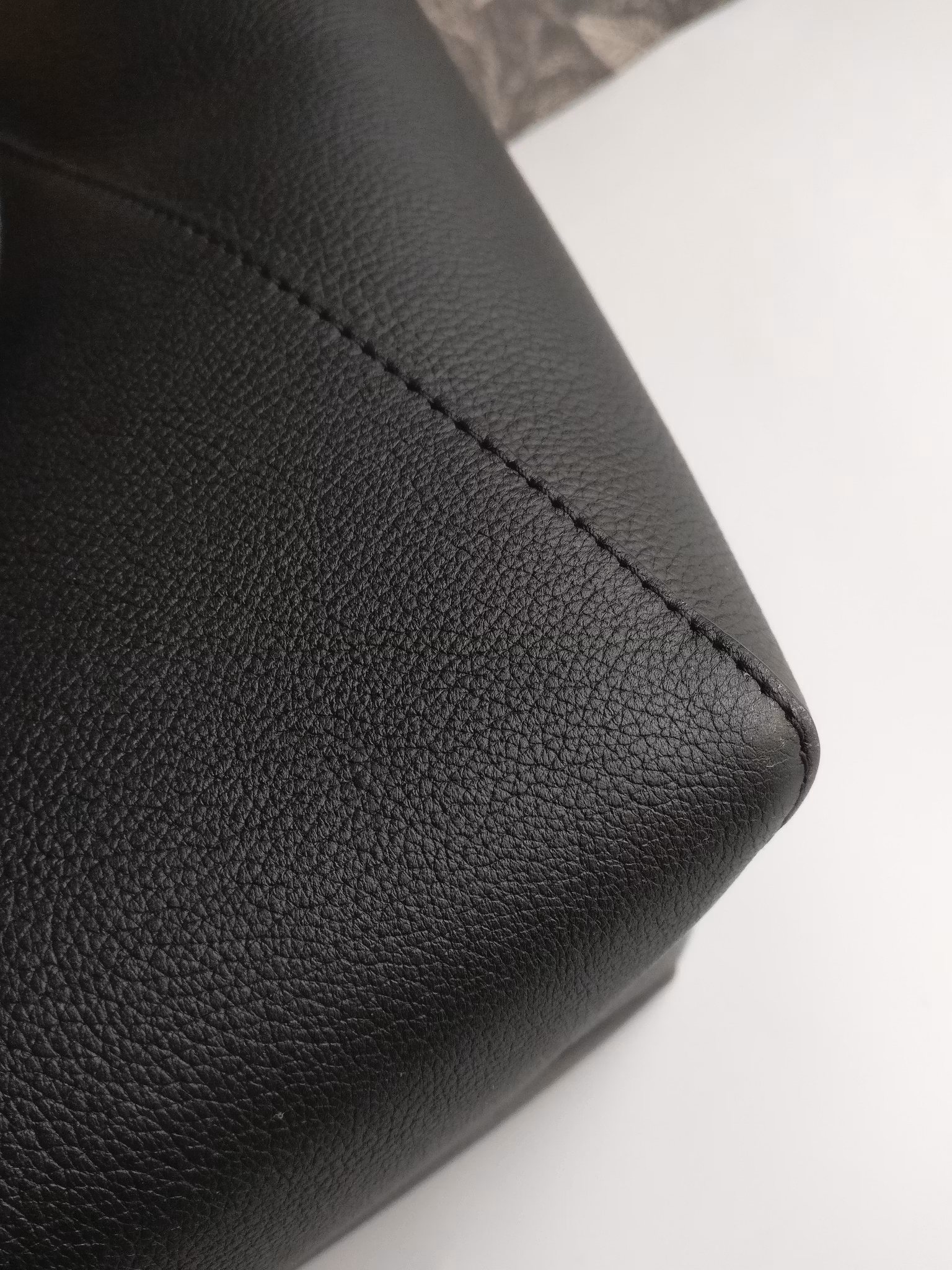 Louis Vuitton LockMe Cabas Tote Noir
