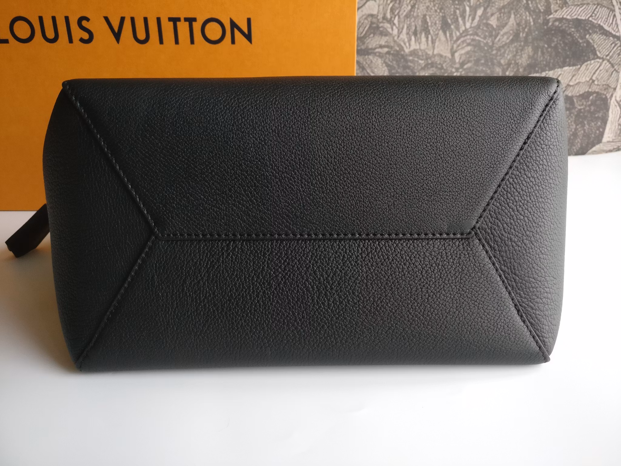 Louis Vuitton LockMe Cabas Tote Noir