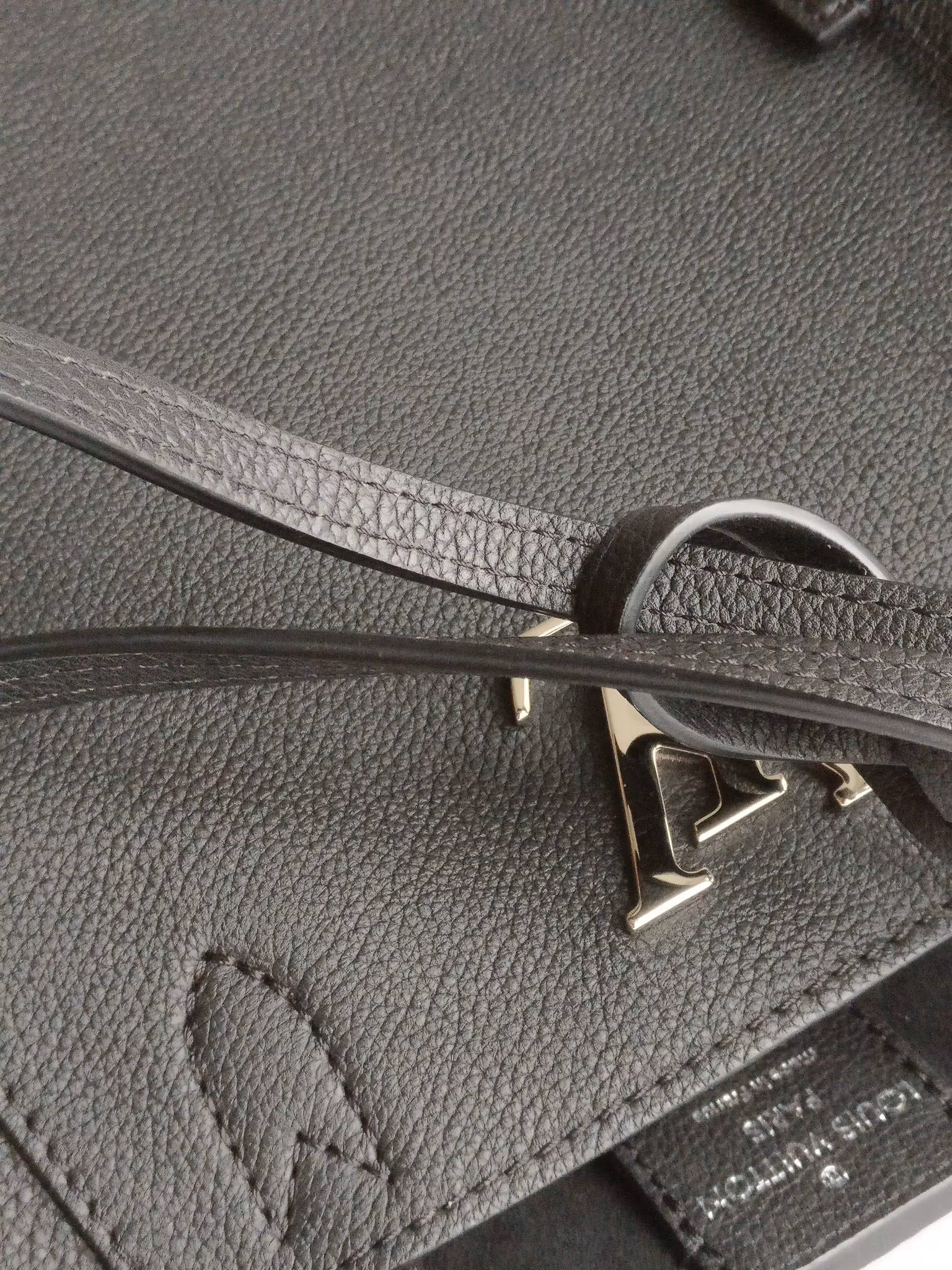 Louis Vuitton LockMe Cabas Tote Noir