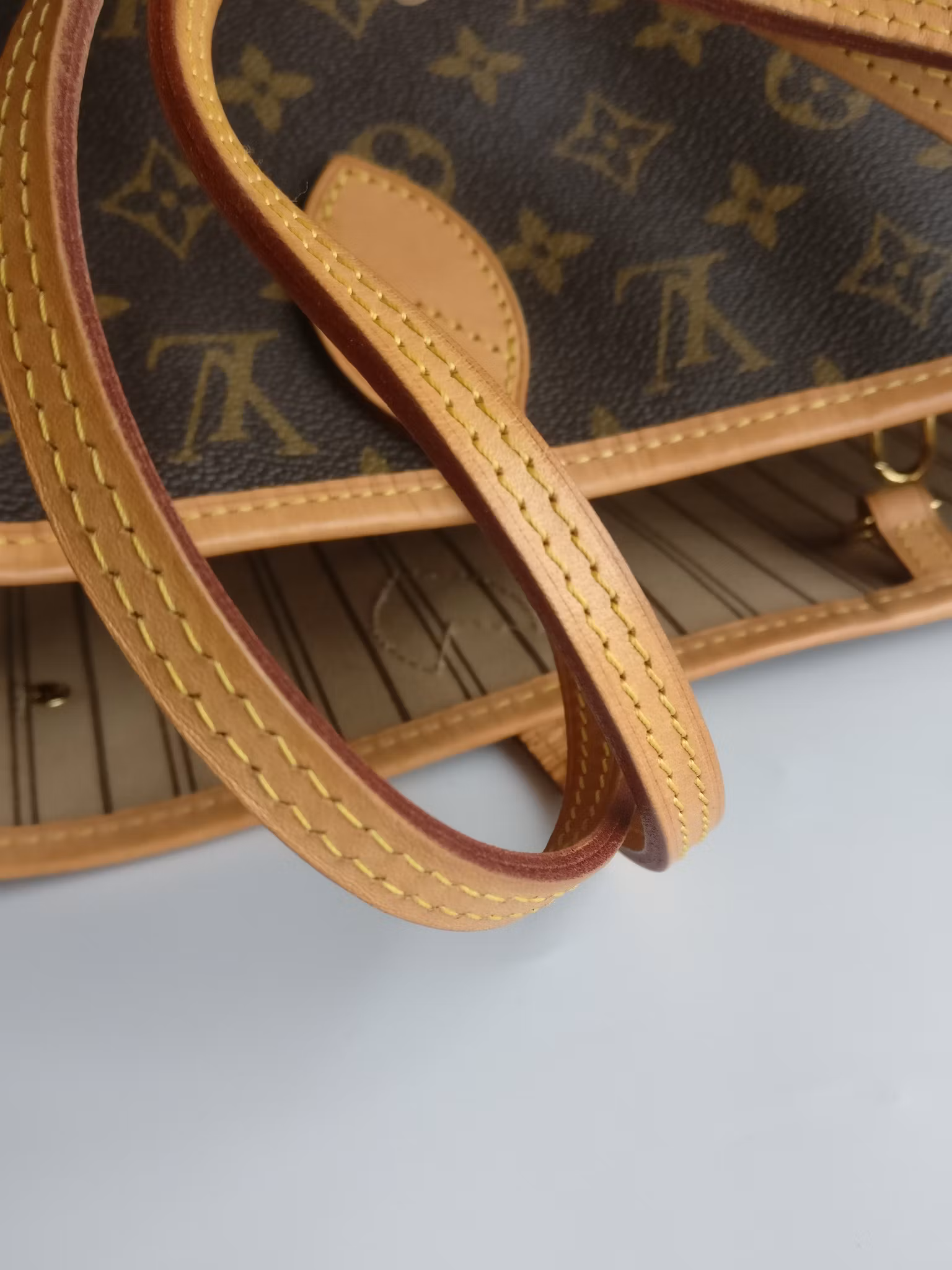 Louis Vuitton Neverfull MM