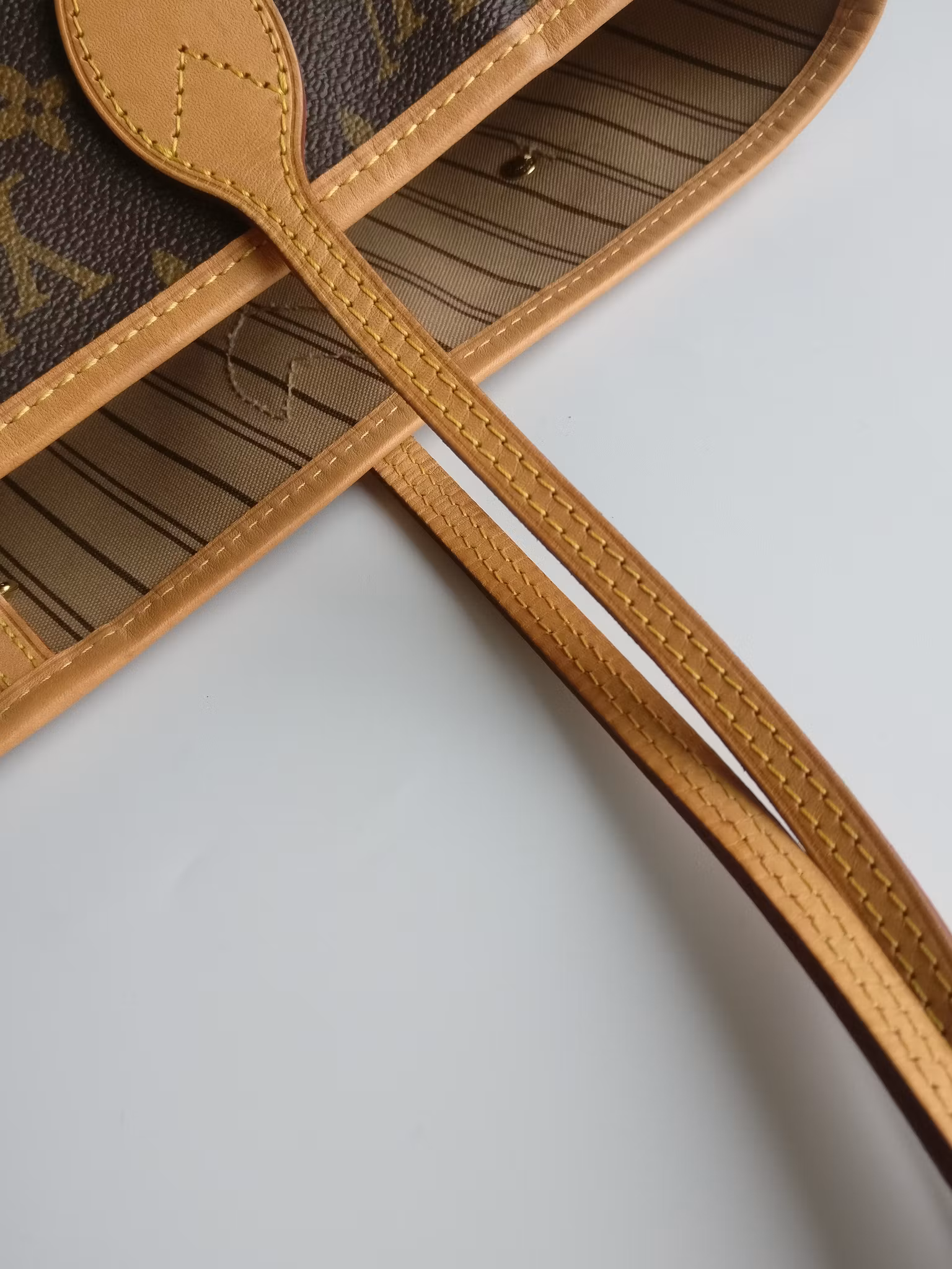 Louis Vuitton Neverfull MM
