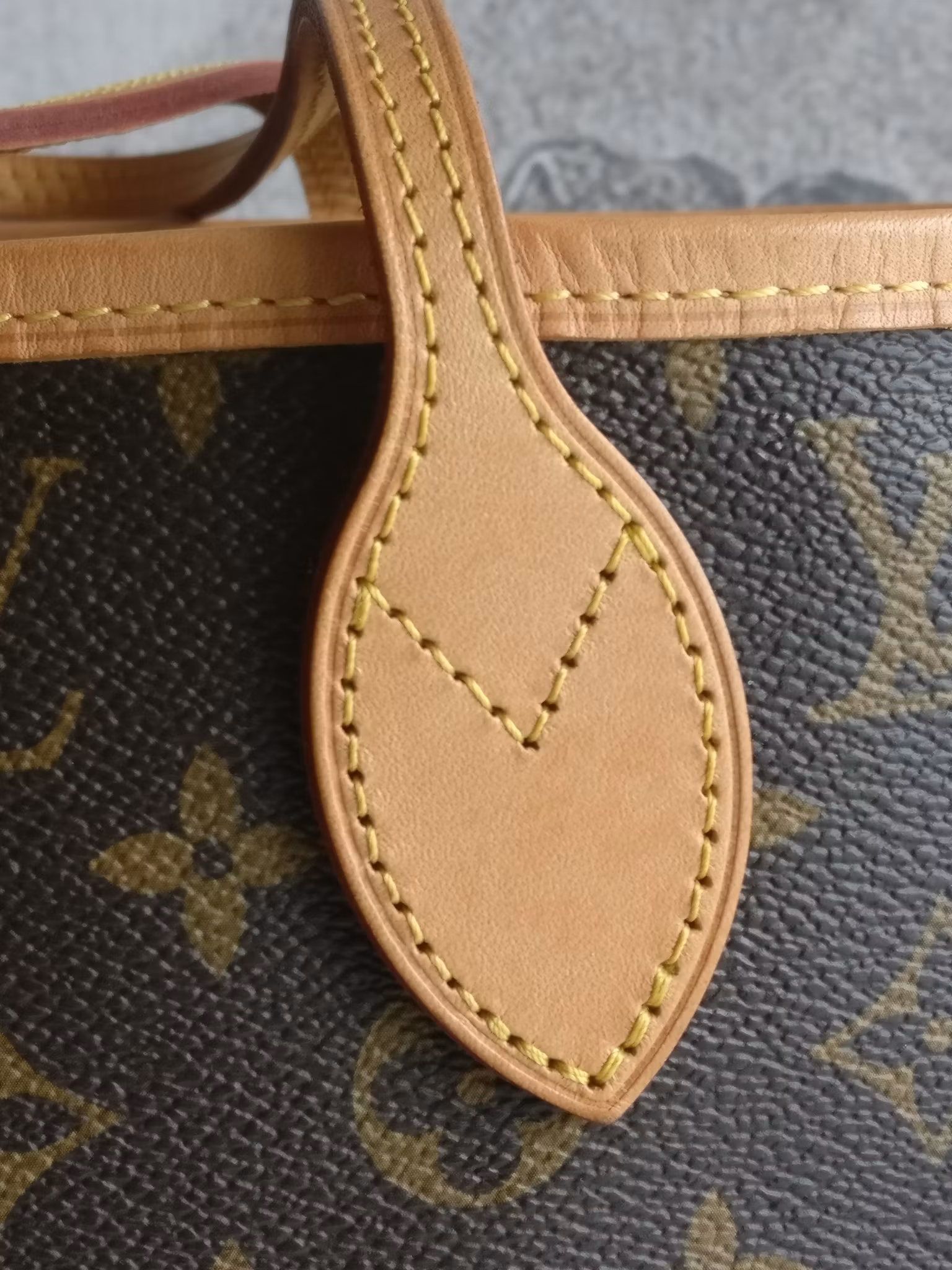 Louis Vuitton Neverfull MM