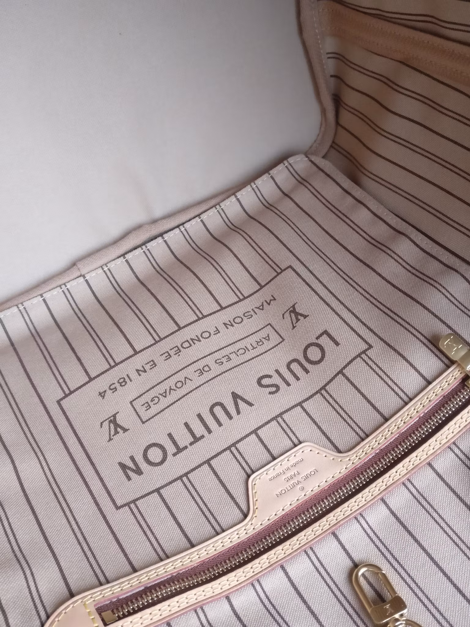 Louis Vuitton Neverfull MM