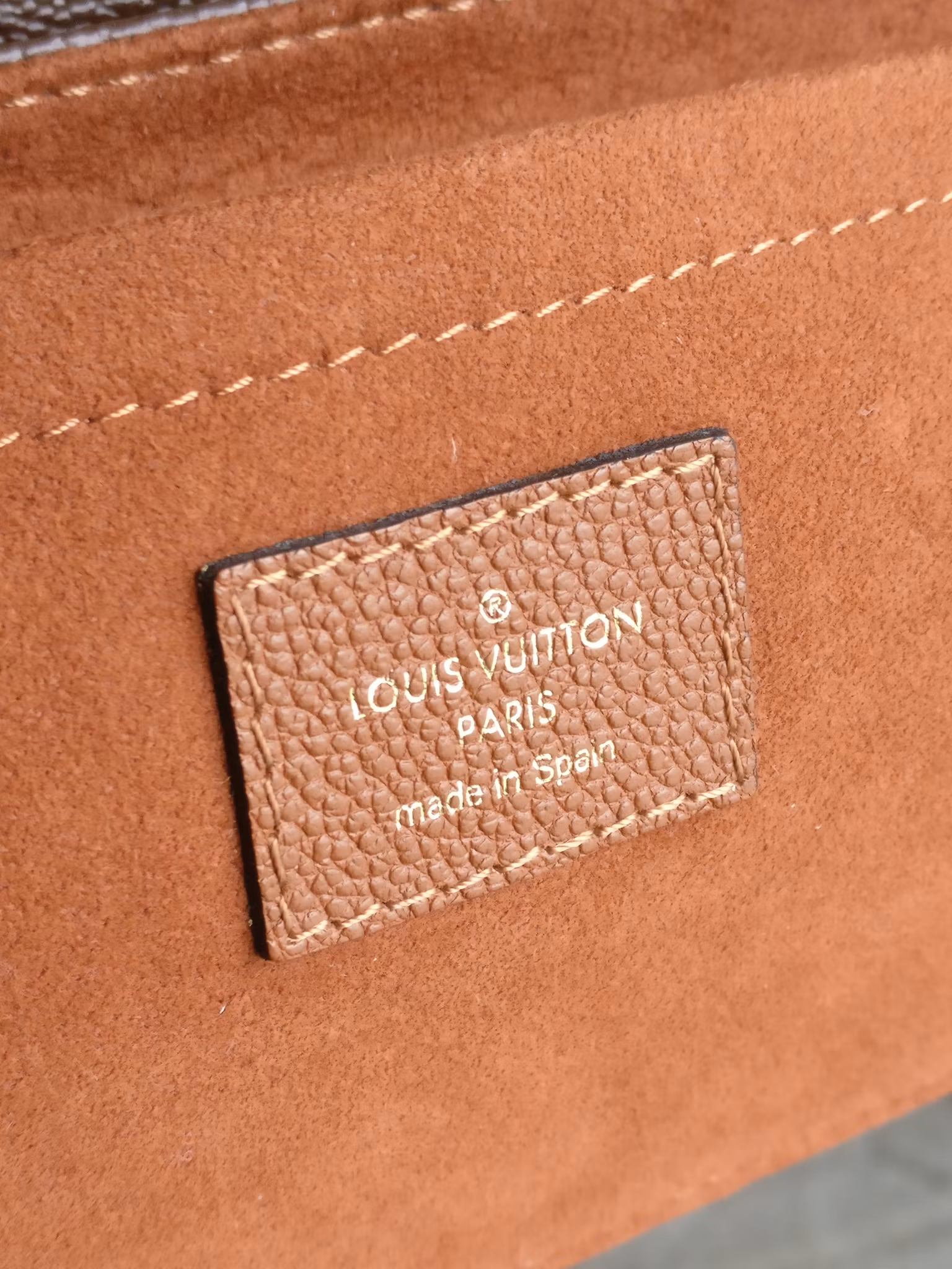 Louis Vuitton Saint Placide Caramel
