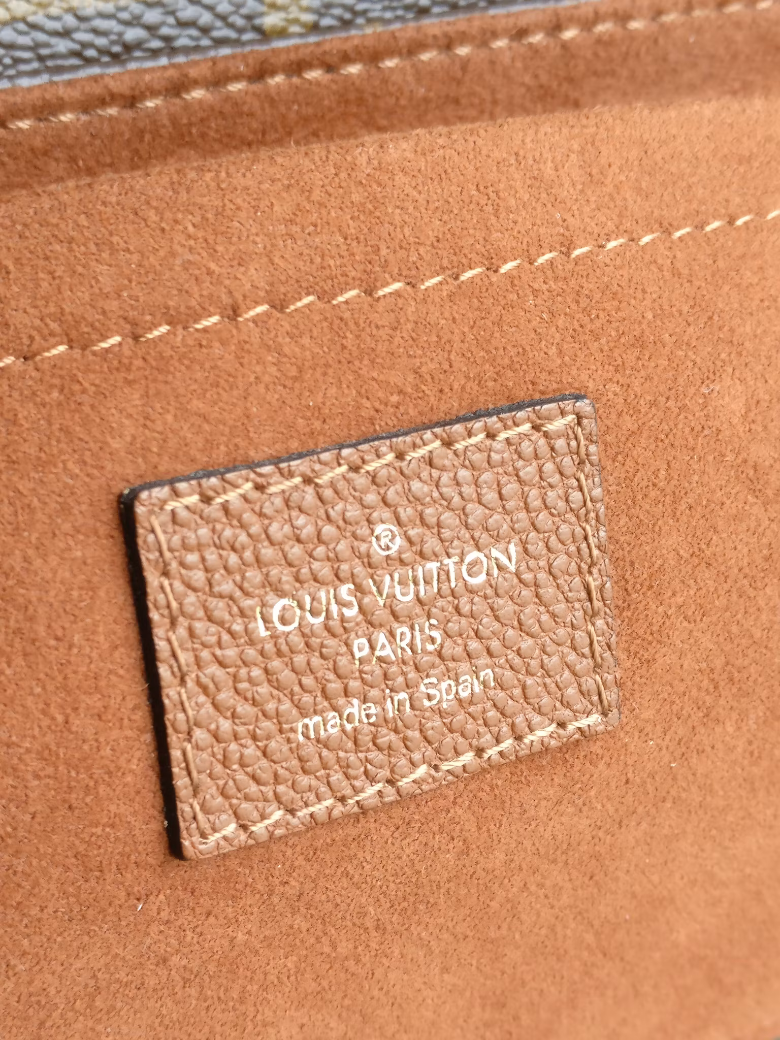 Louis Vuitton Saint Placide Caramel