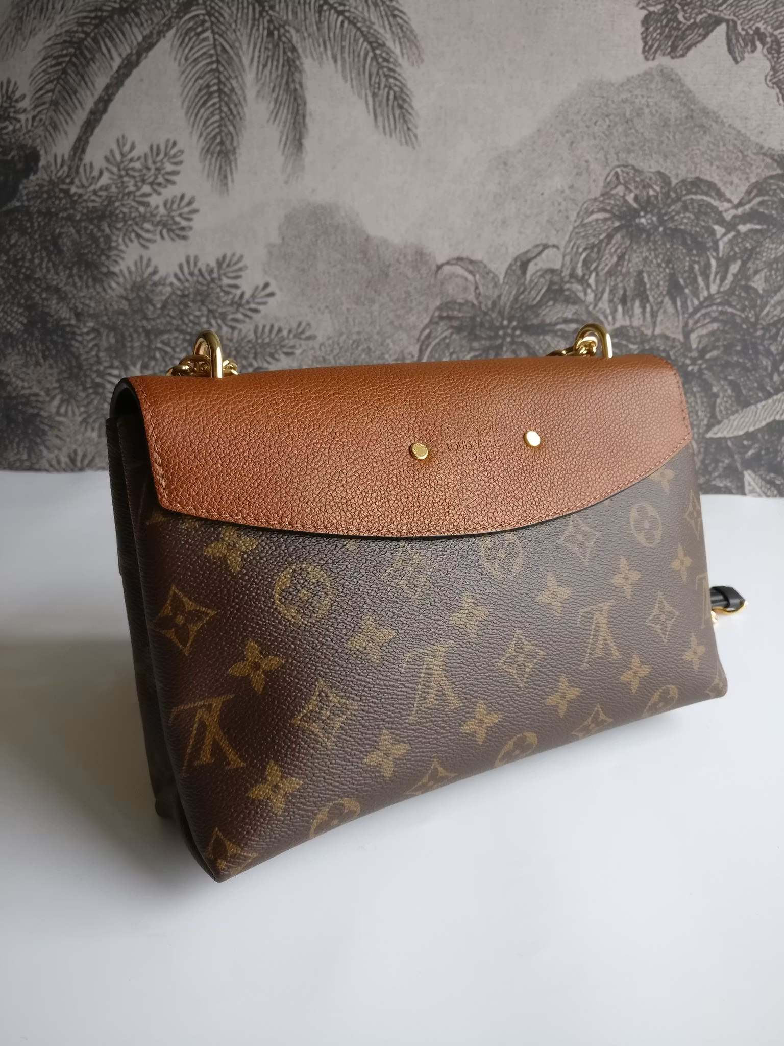 Louis Vuitton Saint Placide Caramel