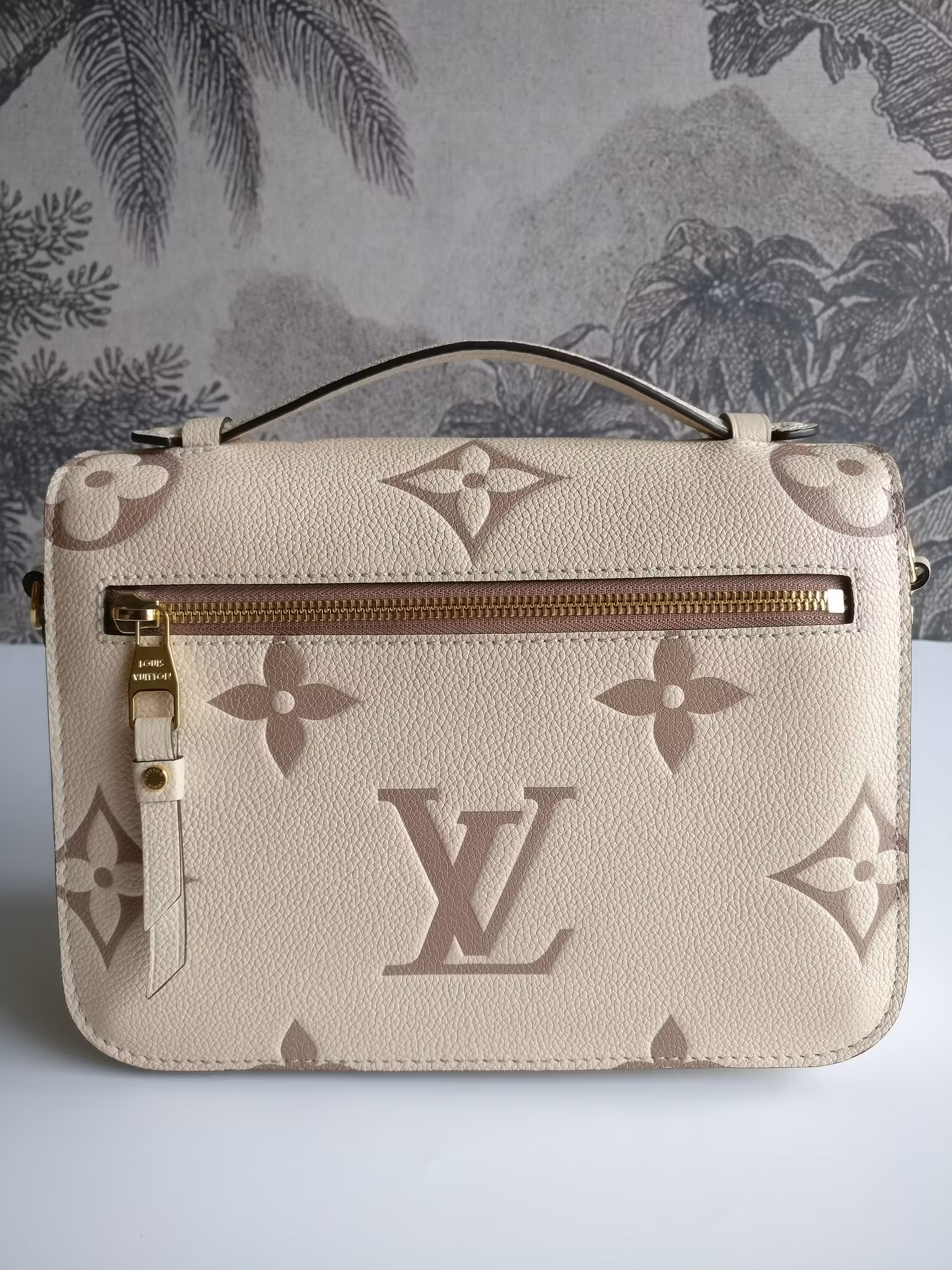 Louis Vuitton Pochette Metis Bicolour Empreinte Creme Bois De Rose