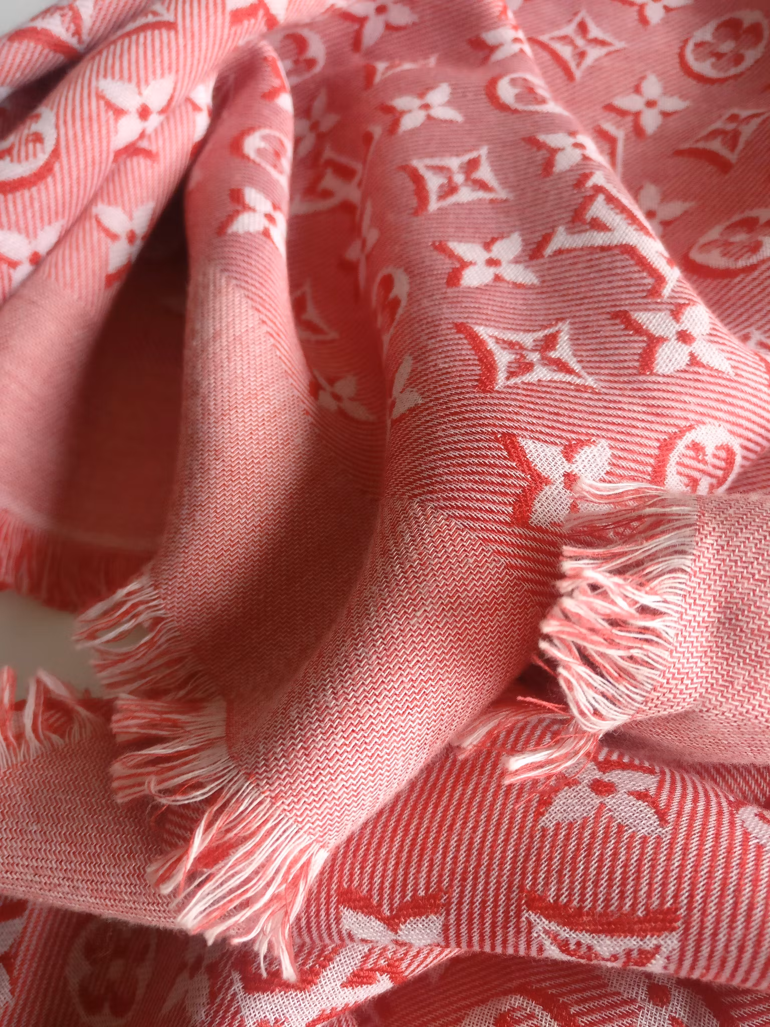 Louis Vuitton Umbra Monogram Shawl Rouge