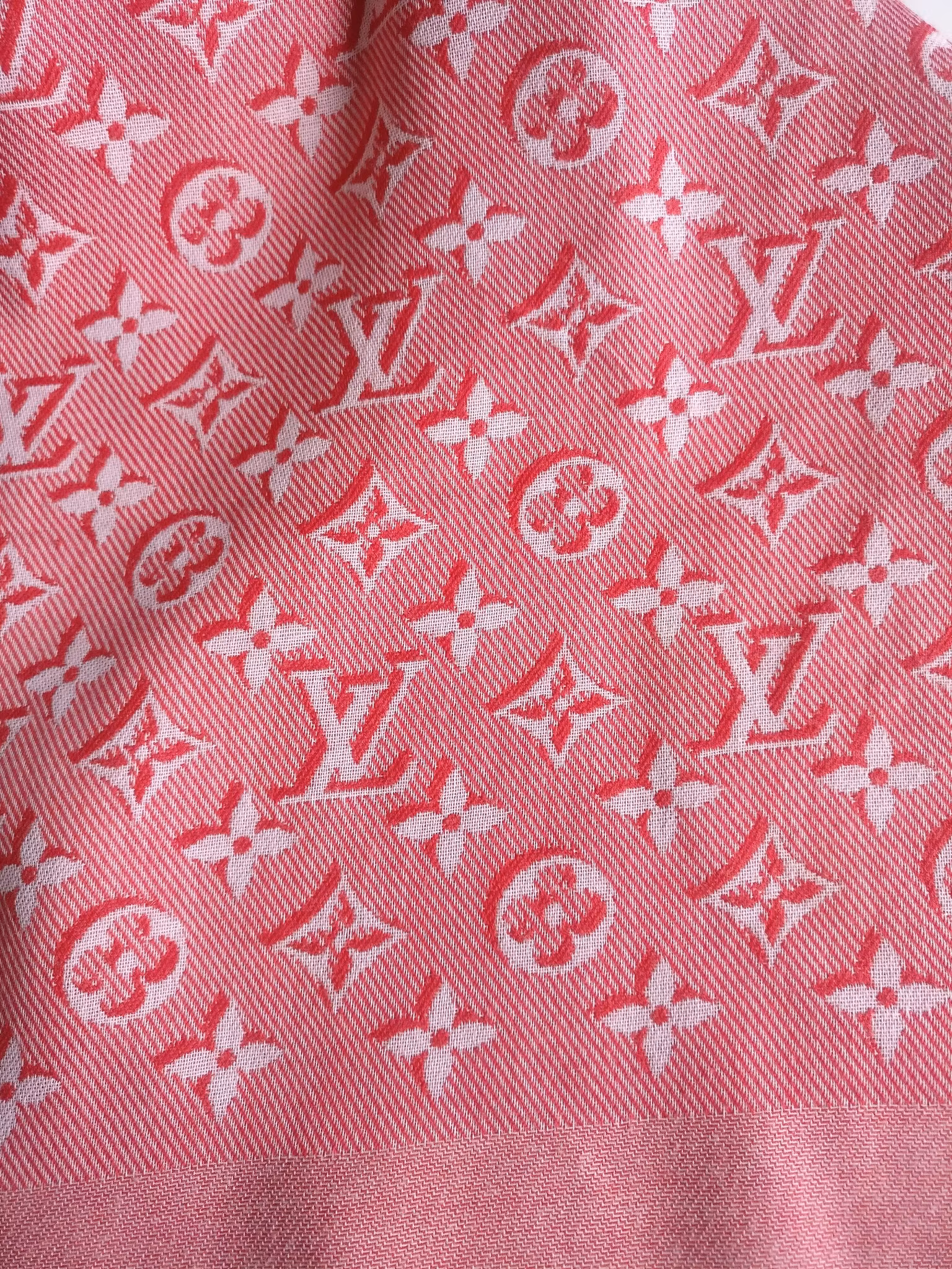 Louis Vuitton Umbra Monogram Shawl Rouge