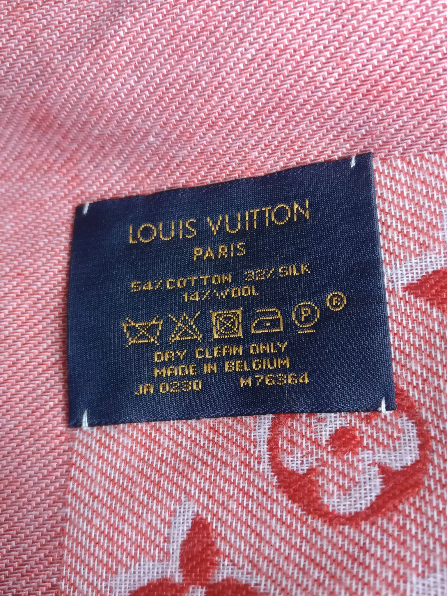 Louis Vuitton Umbra Monogram Shawl Rouge
