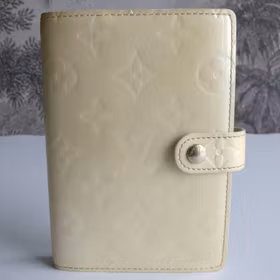 Louis Vuitton Small Ring Agenda Vernis