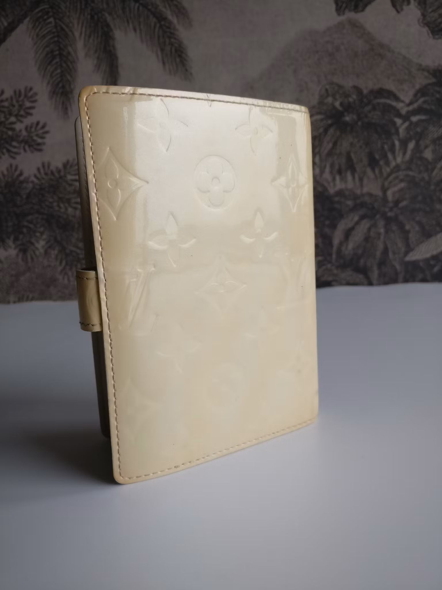 Louis Vuitton Small Ring Agenda Vernis