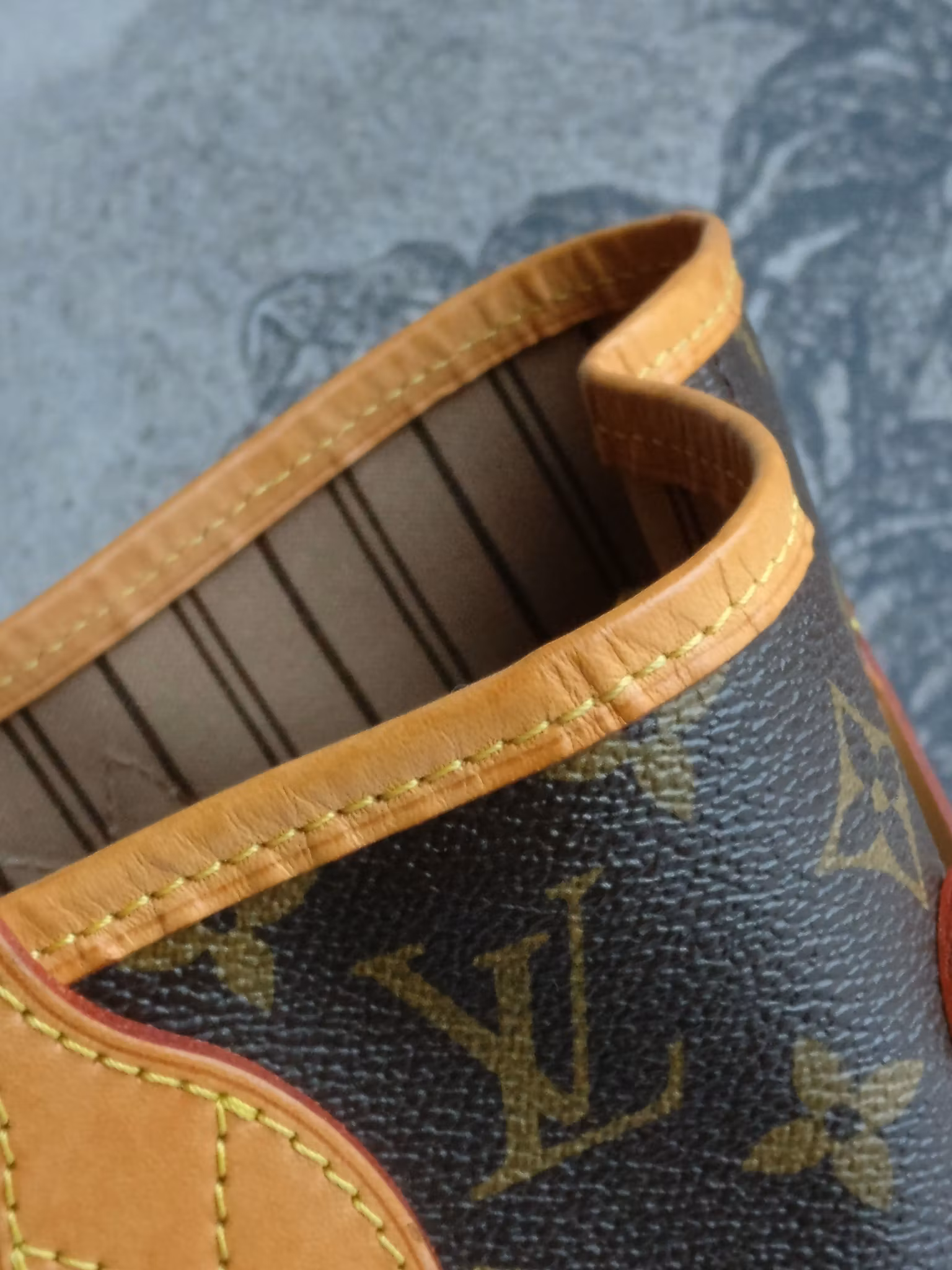 Louis Vuitton Neverfull MM