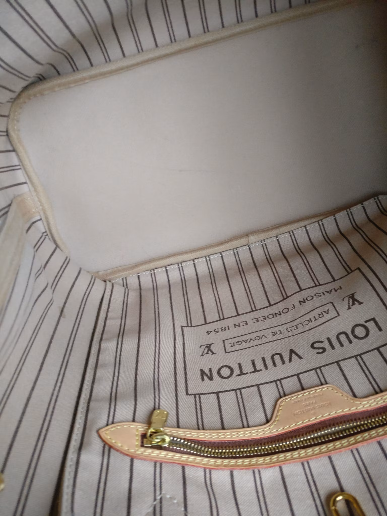 Louis Vuitton Neverfull MM
