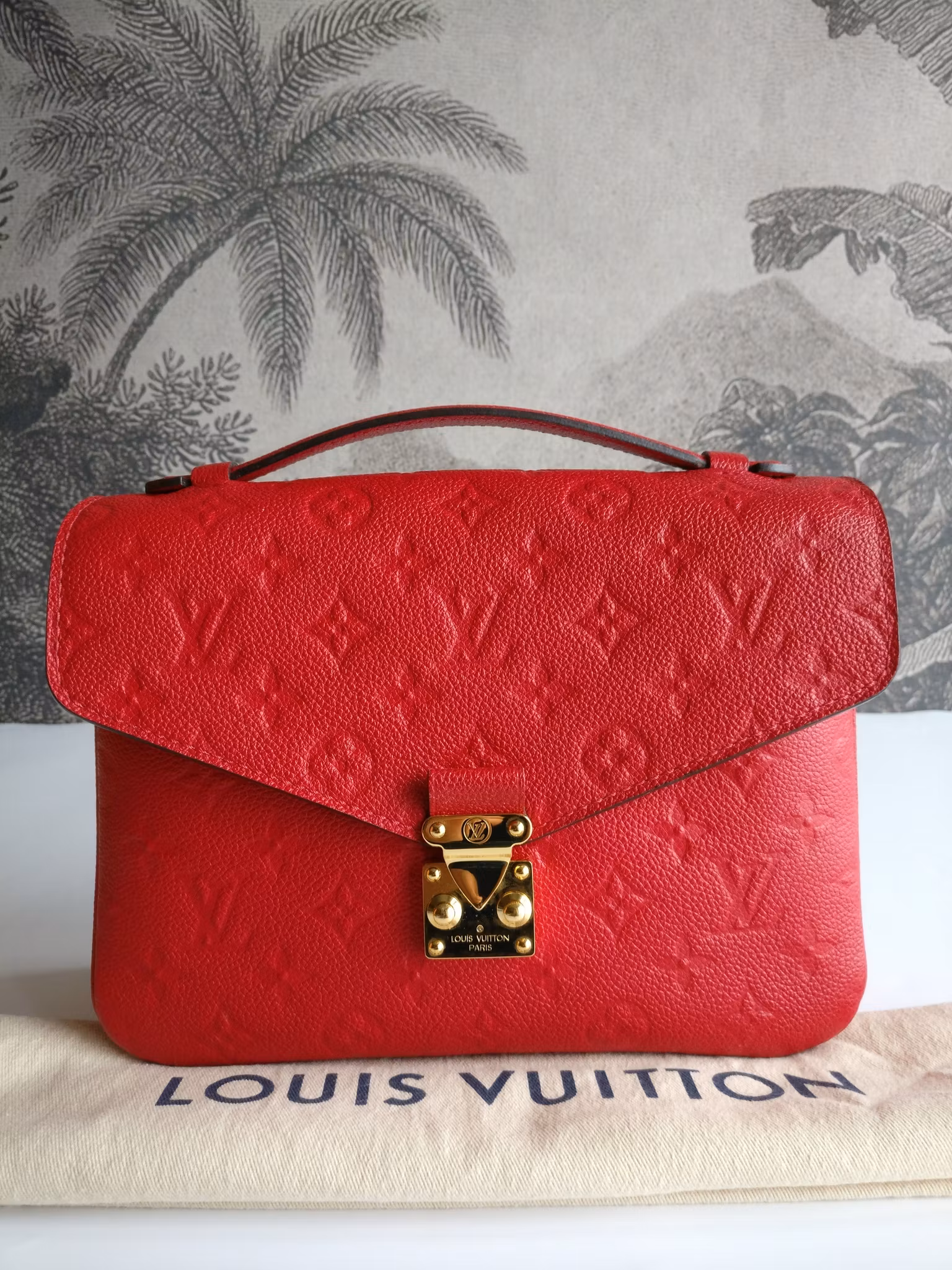 Louis Vuitton Pochette Metis Scarlet Red