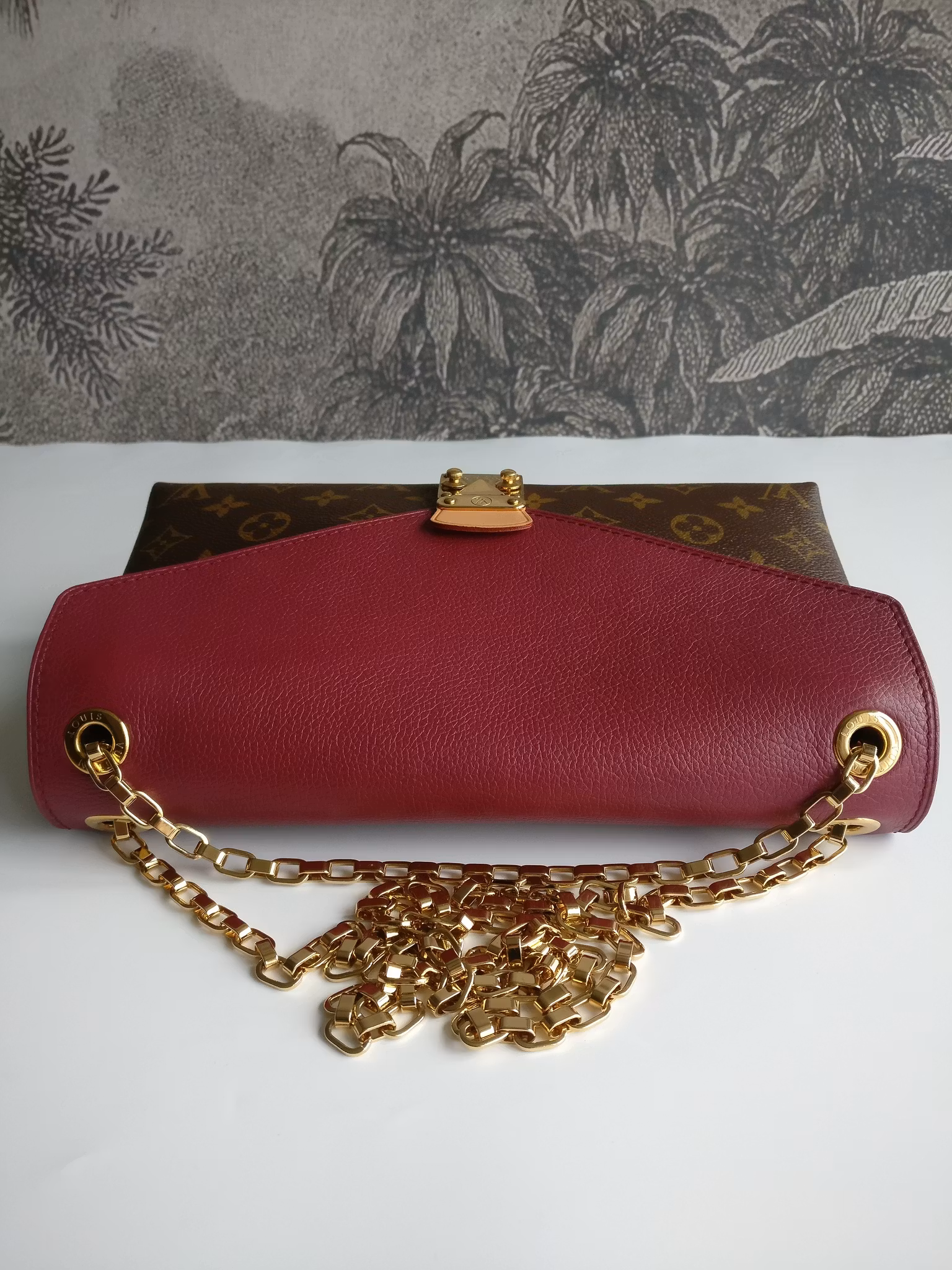 Louis Vuitton Pallas Chain Bag