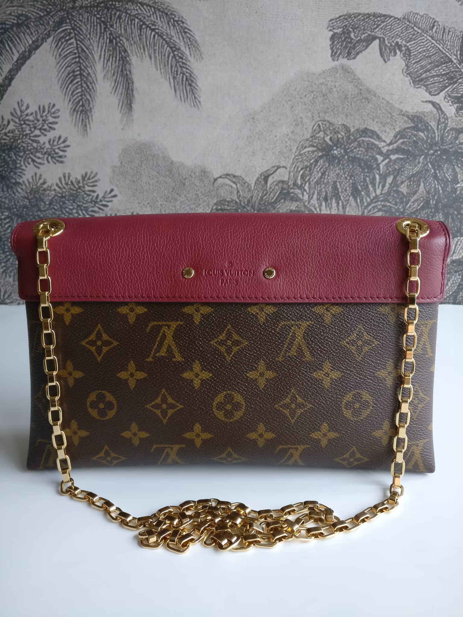 Louis Vuitton Pallas Chain Bag