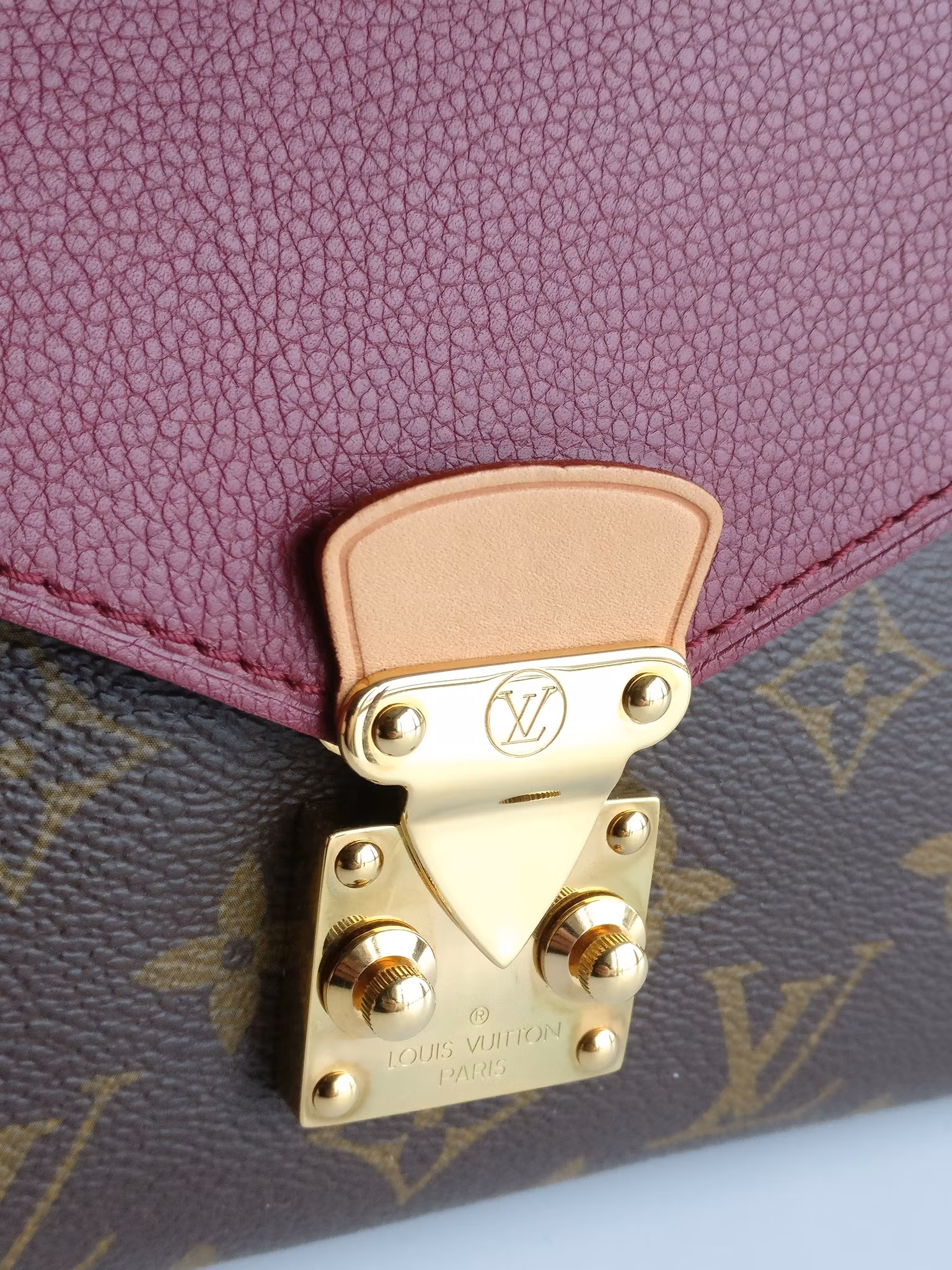Louis Vuitton Pallas Chain Bag