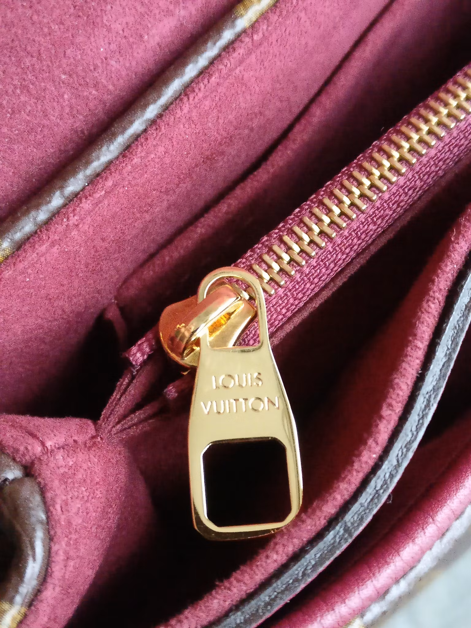 Louis Vuitton Pallas Chain Bag