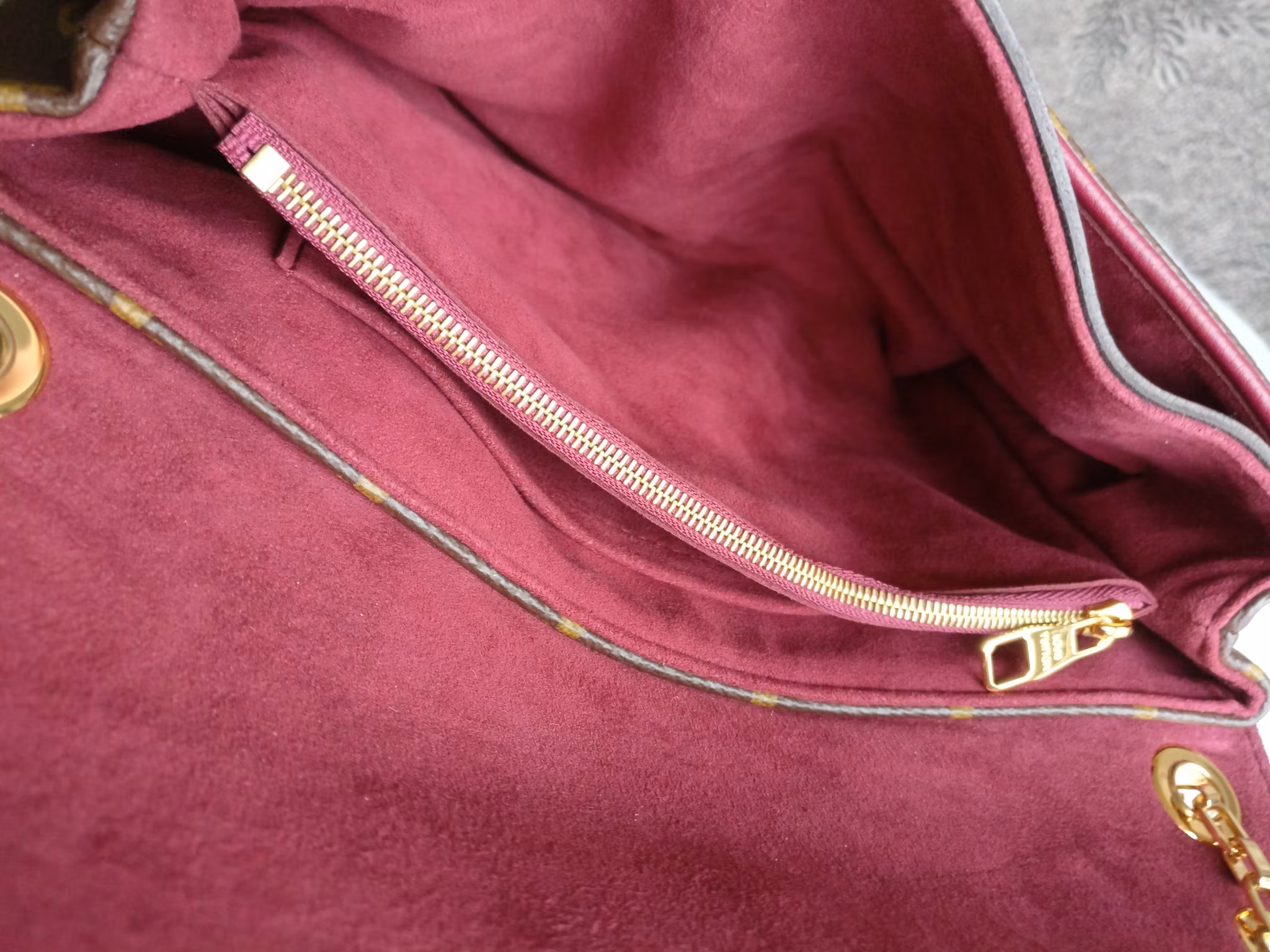 Louis Vuitton Pallas Chain Bag