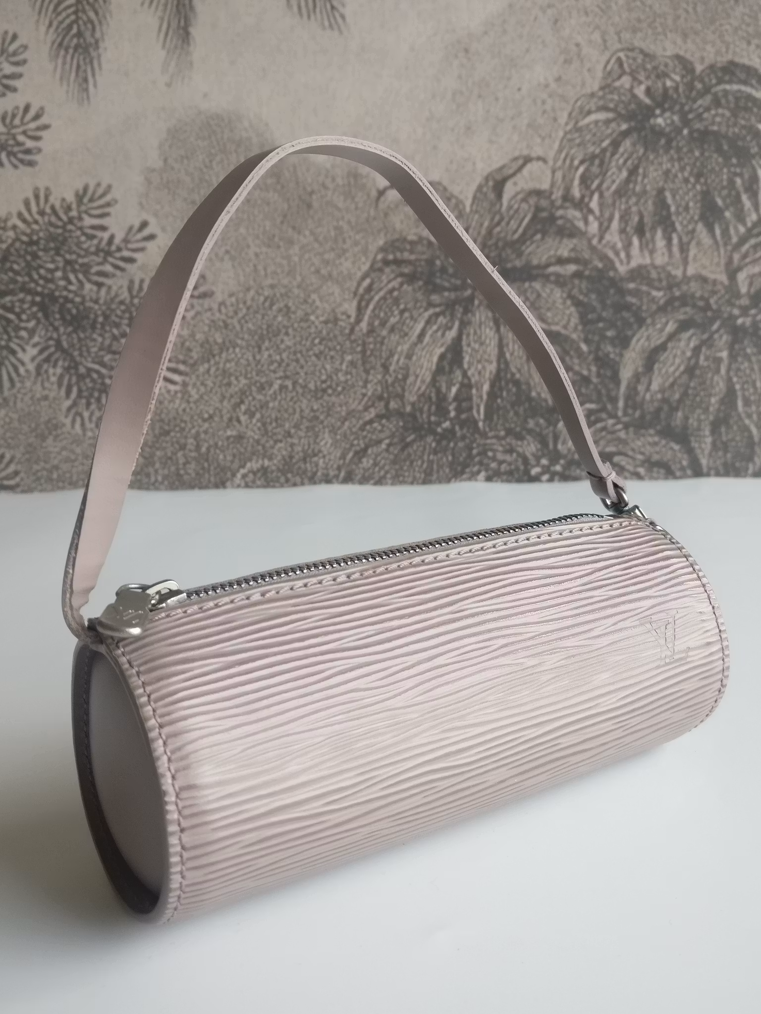 Louis Vuitton Soufflot pochette