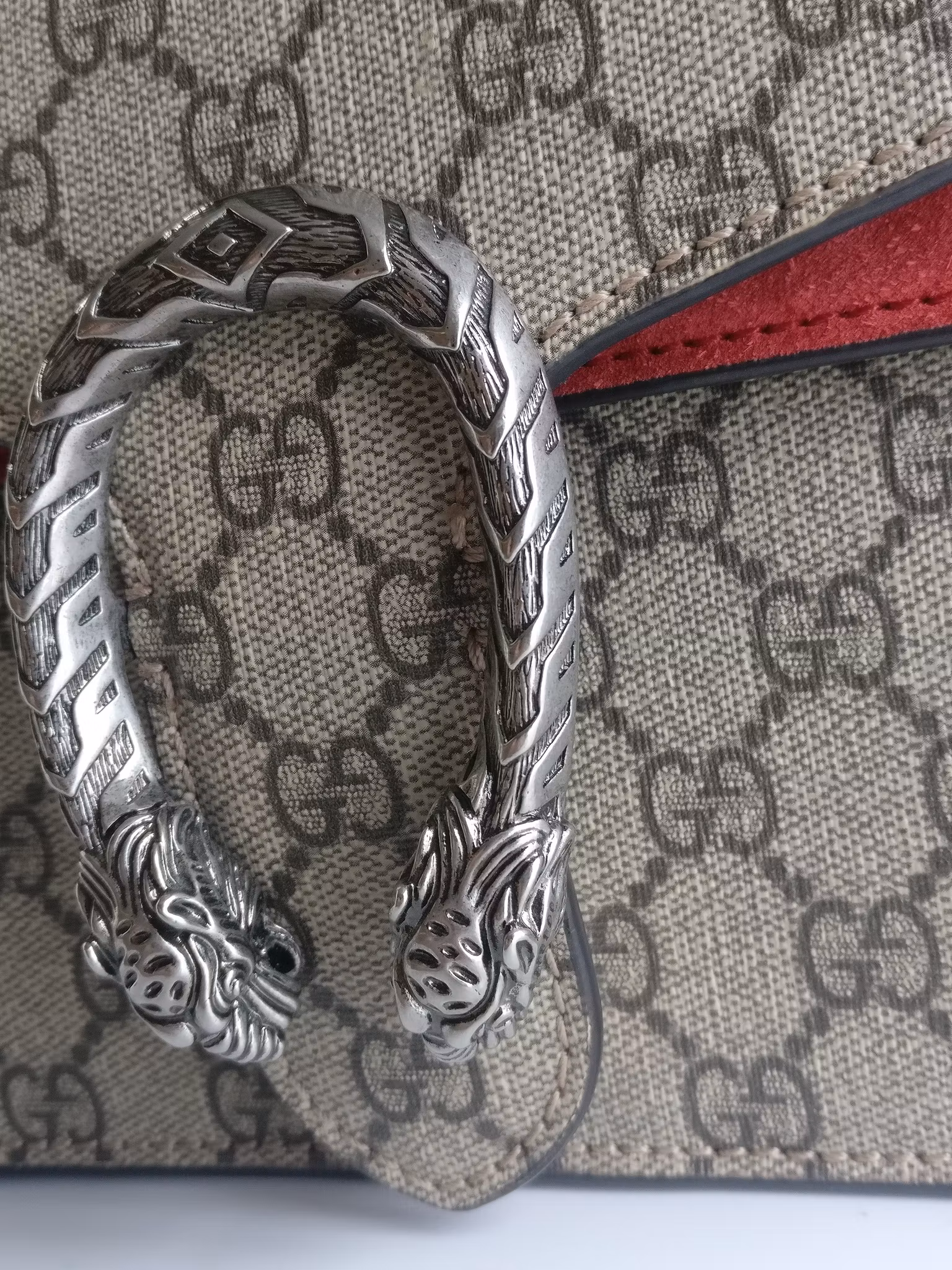 Gucci Dionysus Small Shoulder Bag