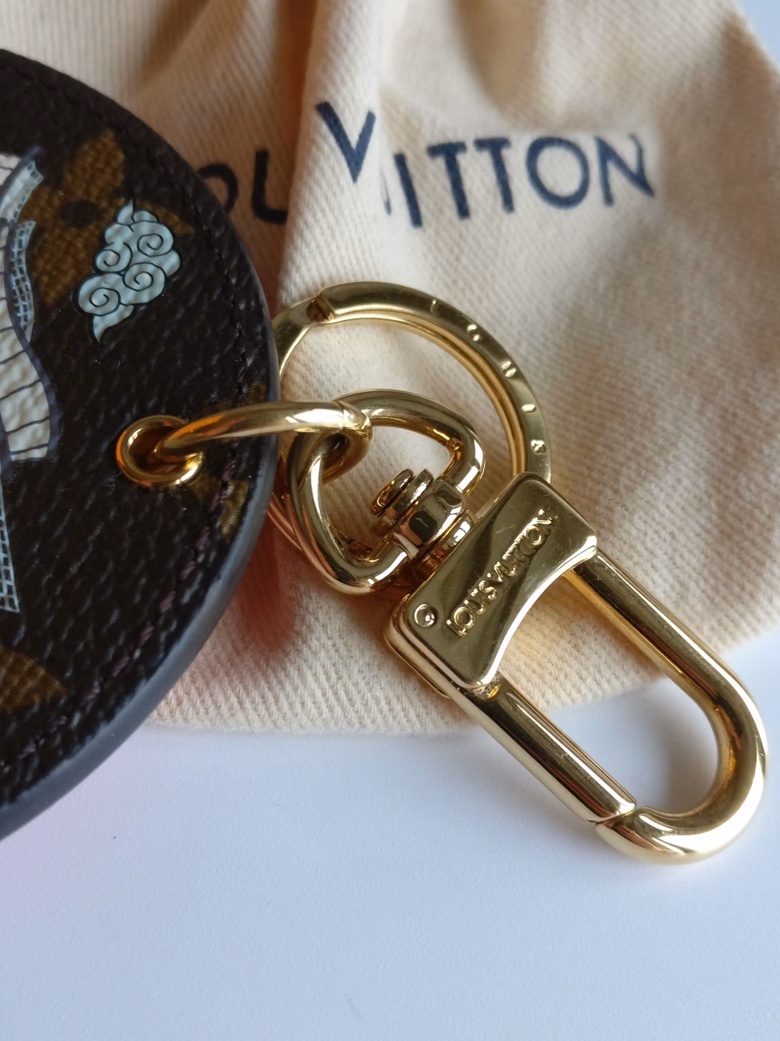 Louis Vuitton Illustre Seoul Bag Charm/Key Holder