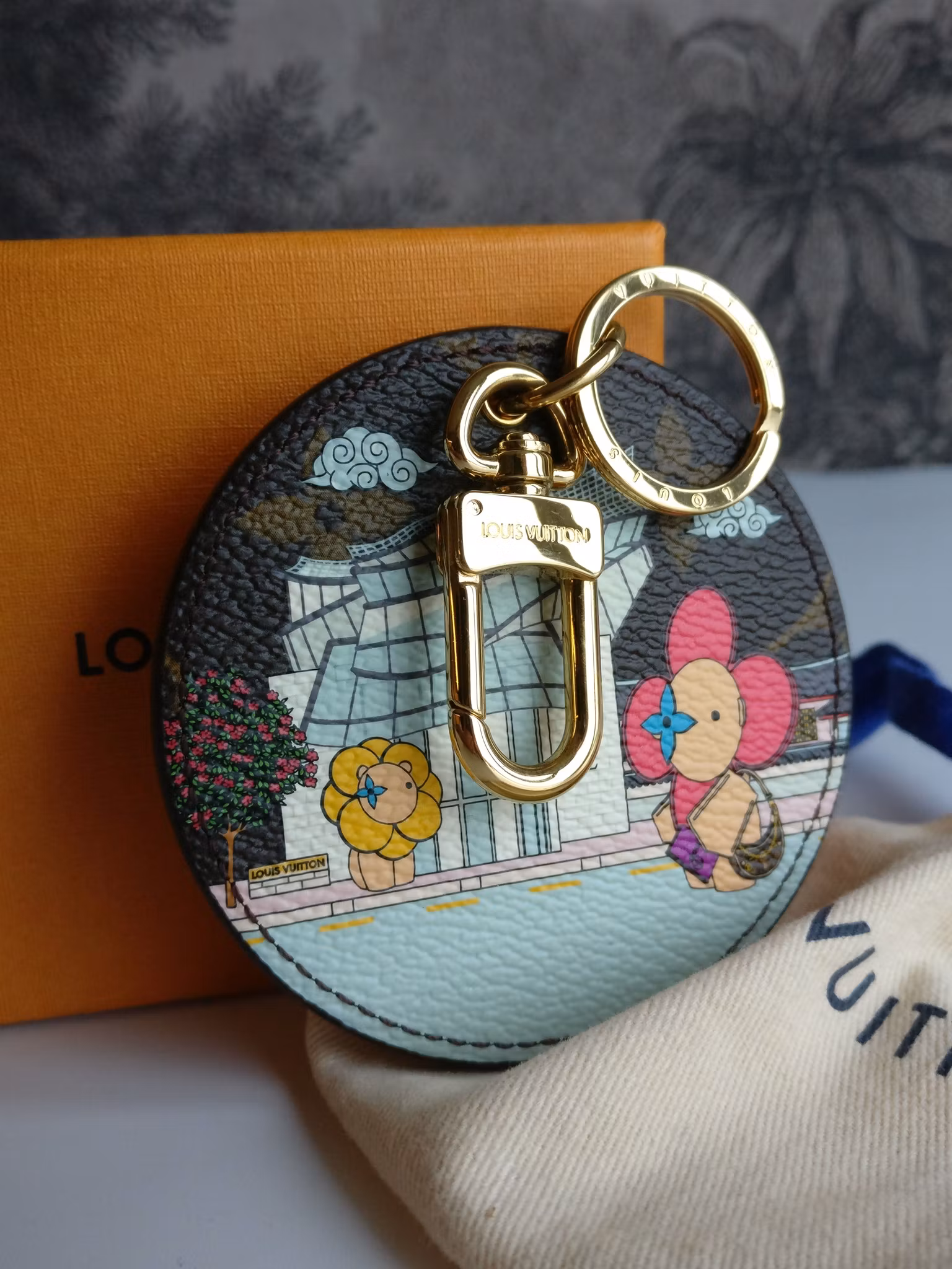 Louis Vuitton Illustre Seoul Bag Charm/Key Holder