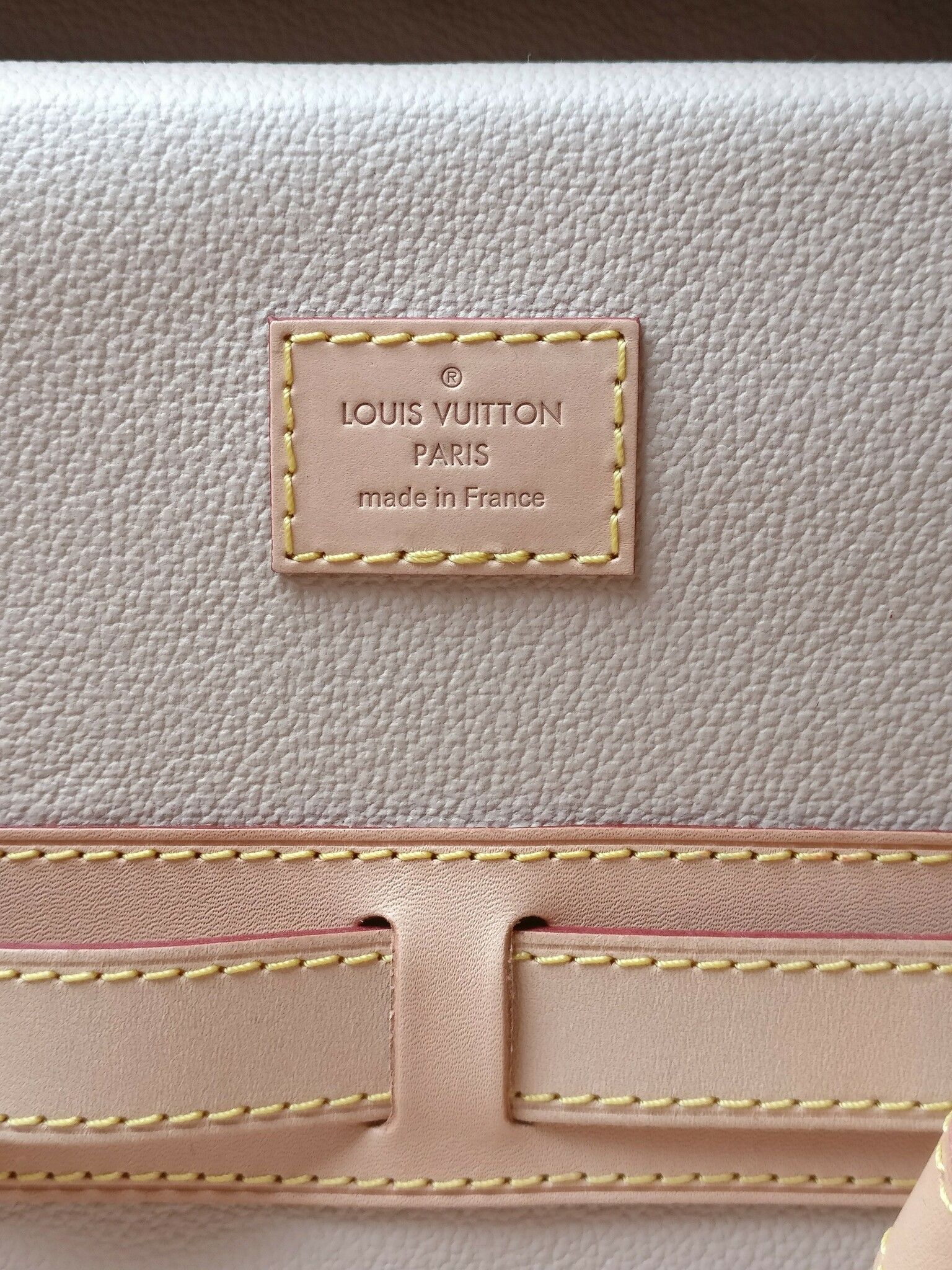 Louis Vuitton Nice Vanity