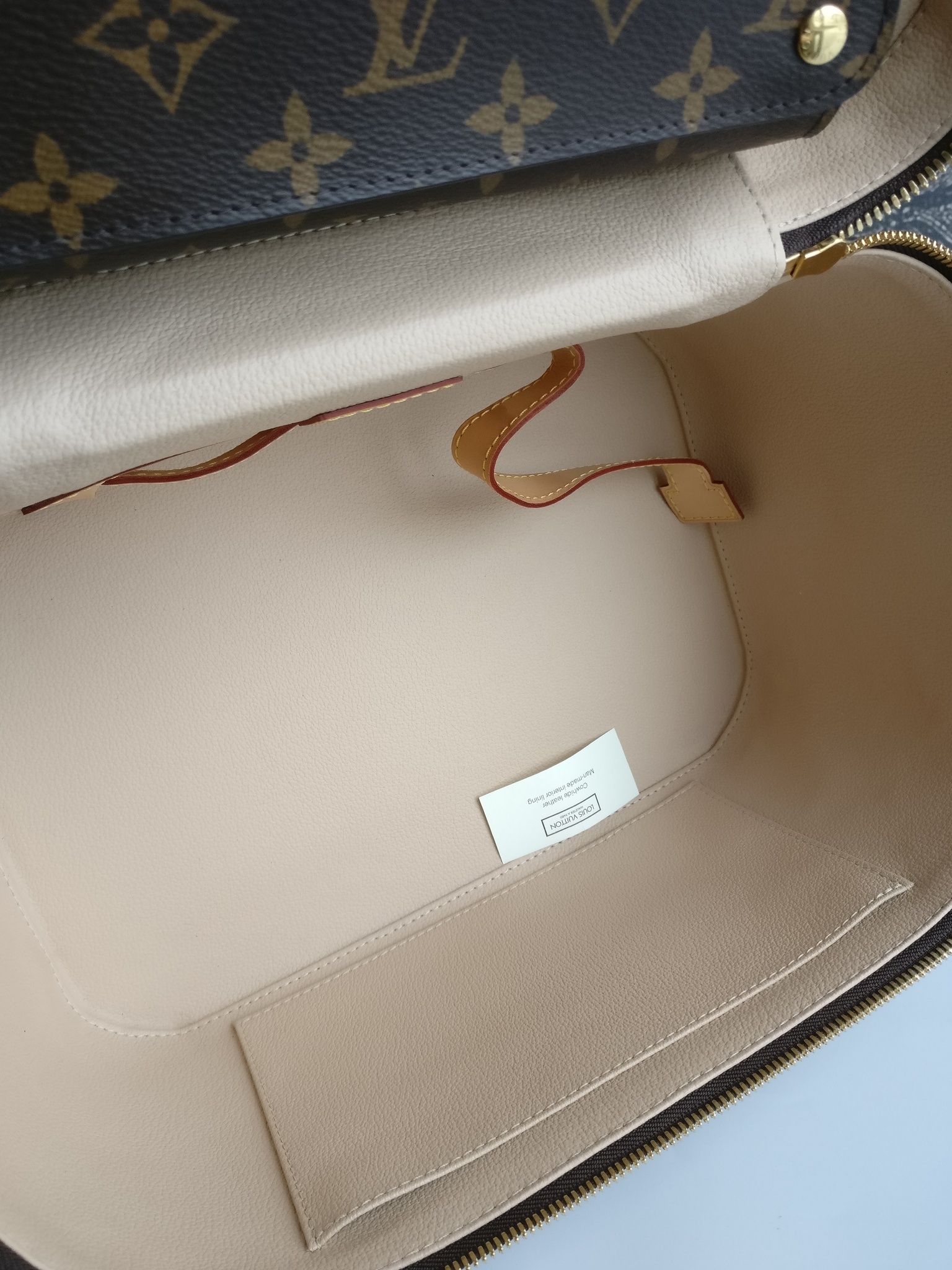 Louis Vuitton Nice Vanity