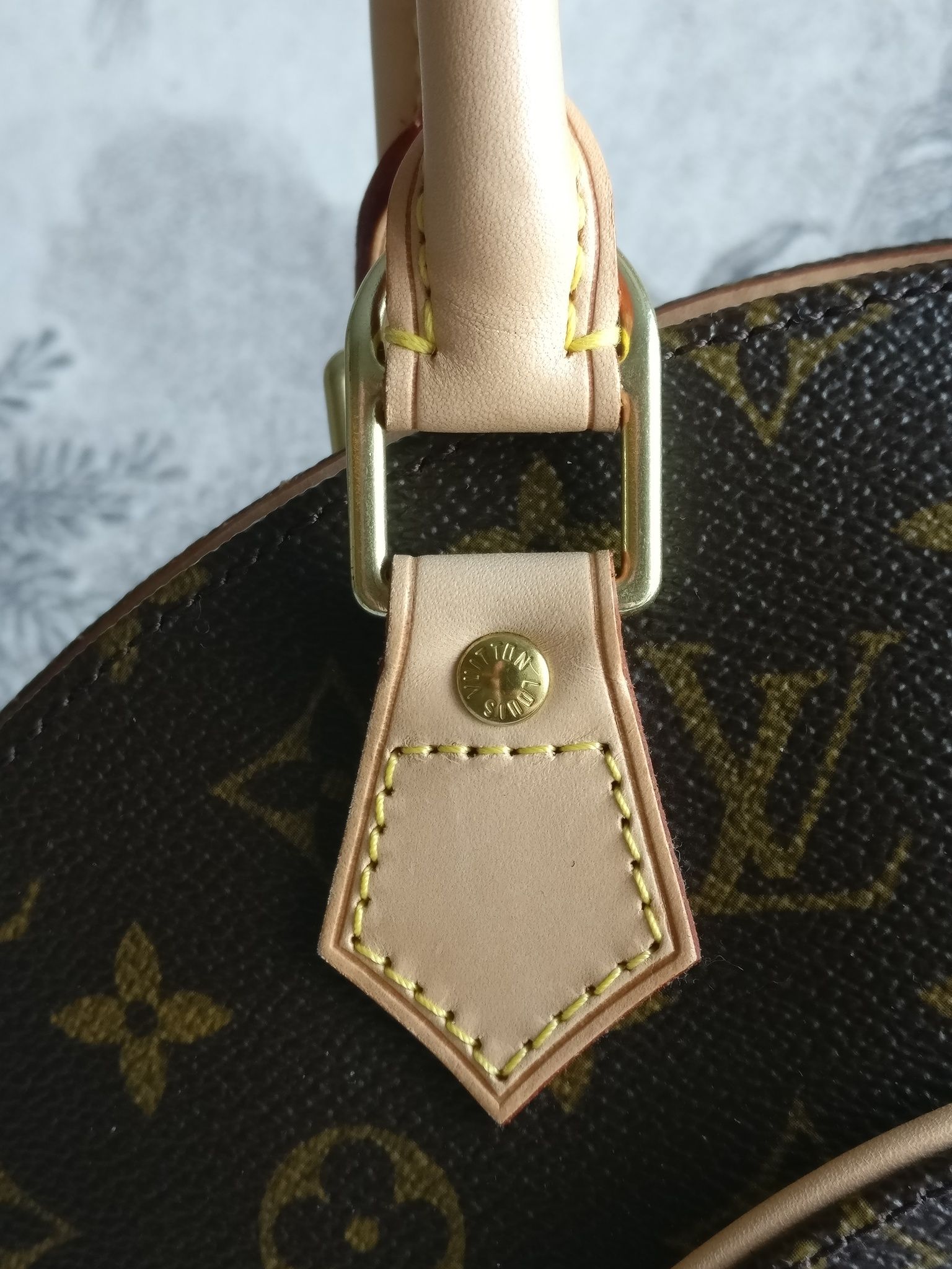 Louis Vuitton Ellipse PM