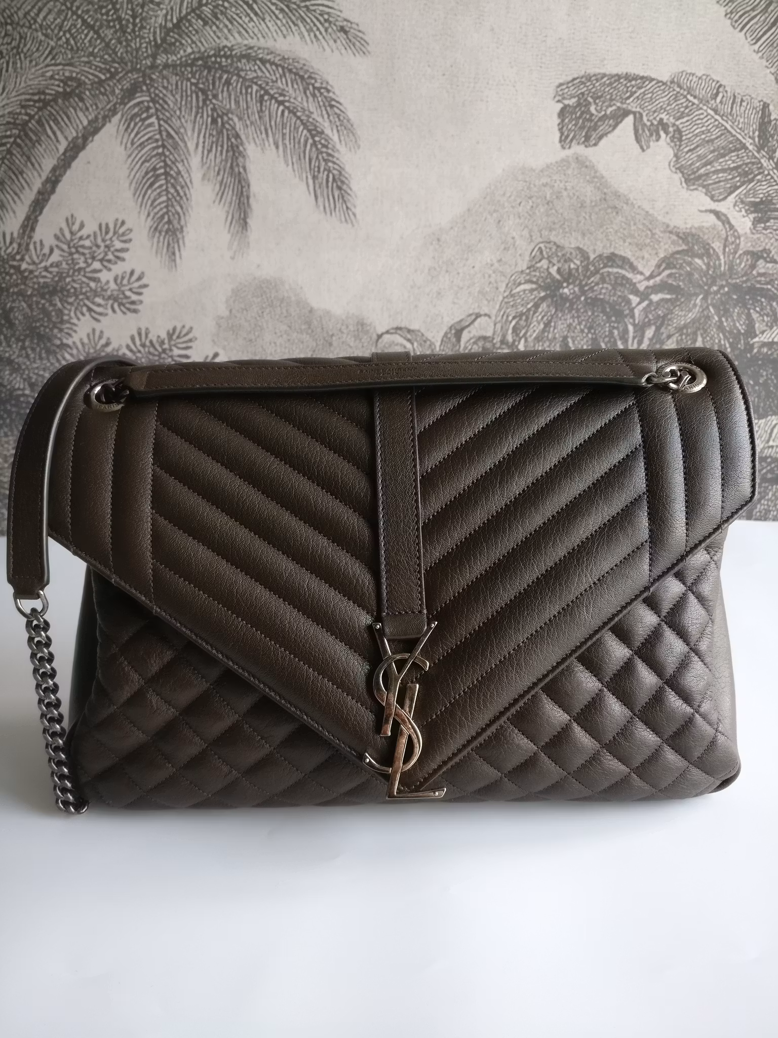 Saint Laurent Envelope Large Soft
