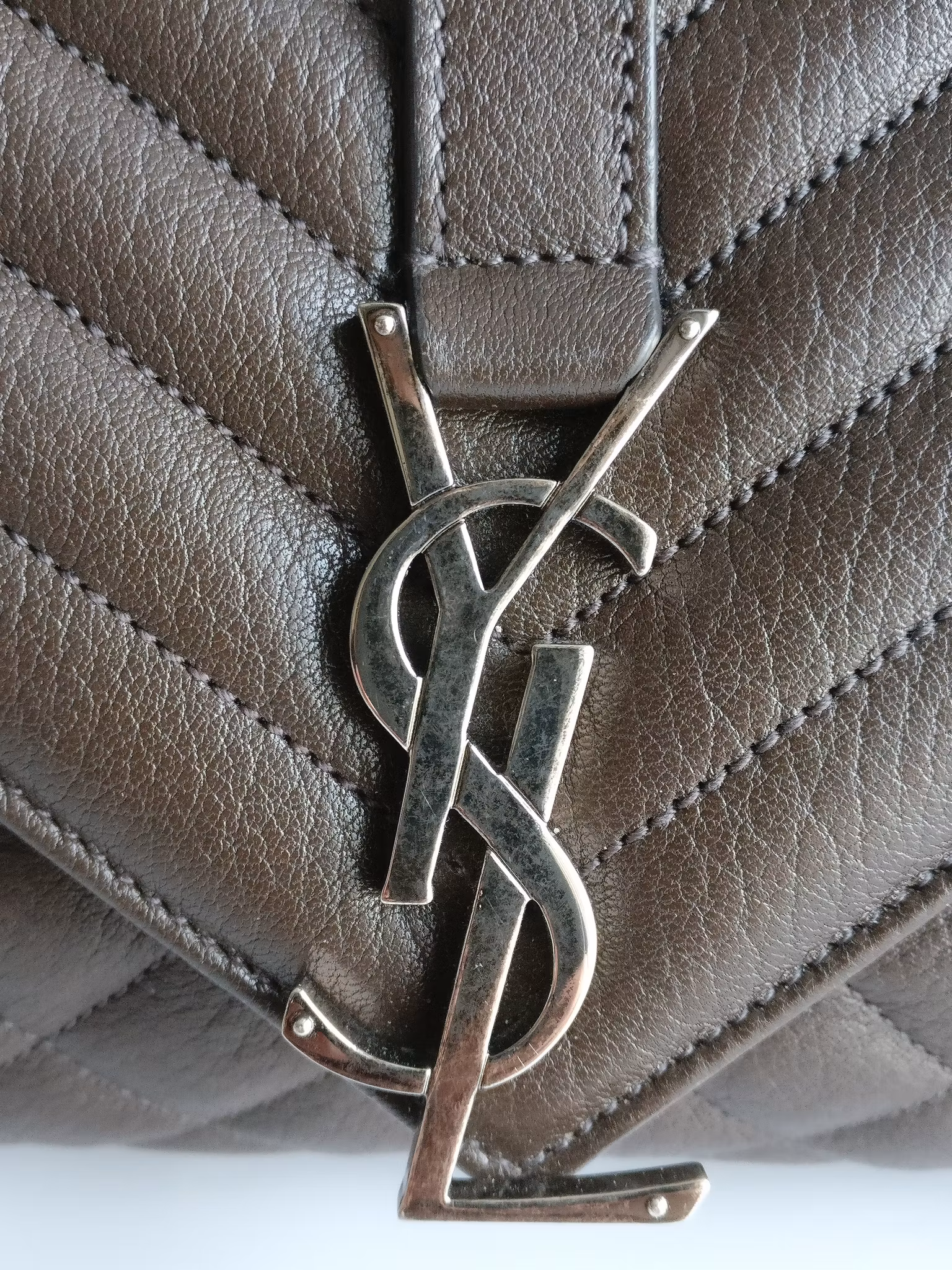 Saint Laurent Envelope Large Soft