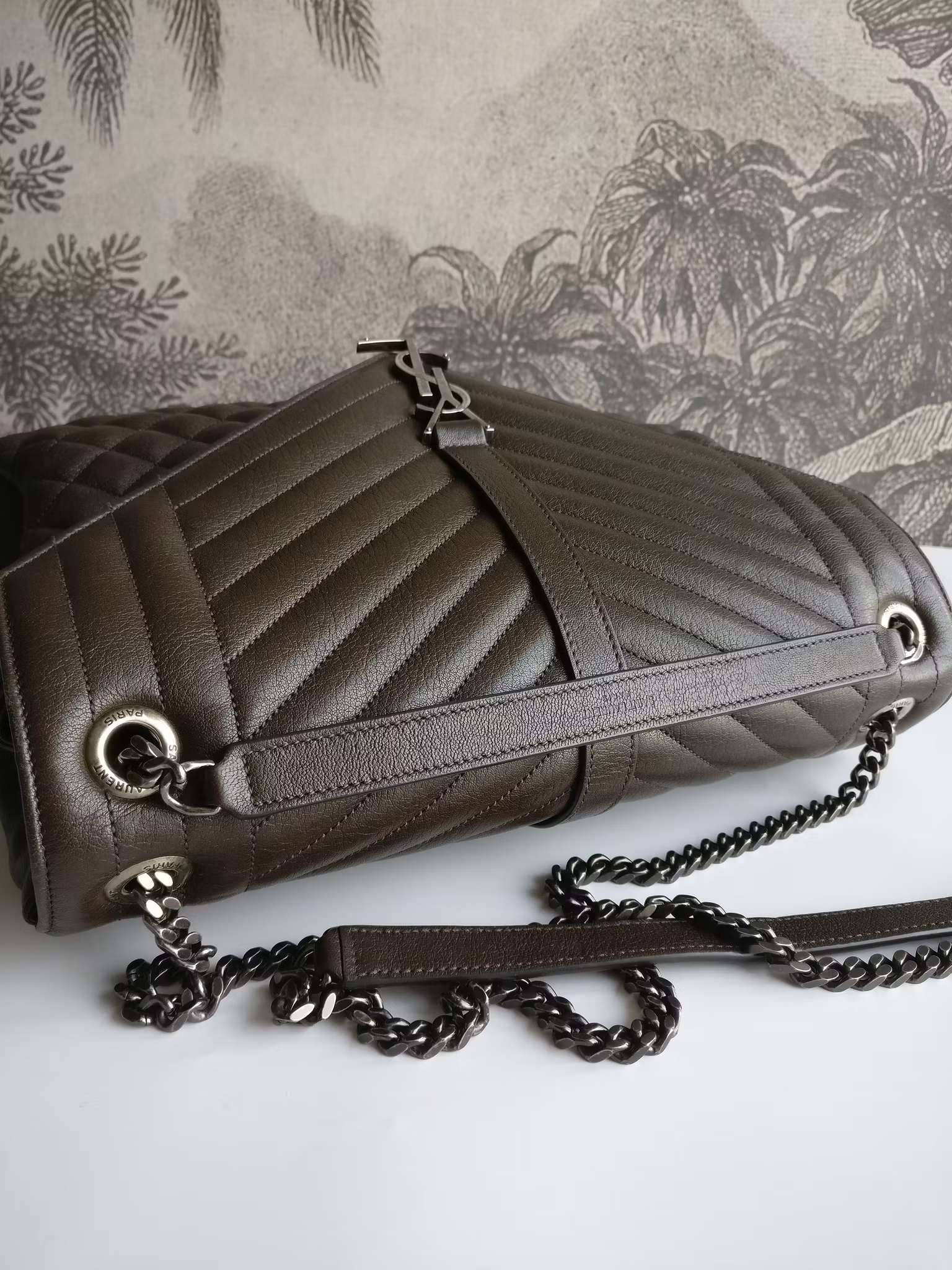 Saint Laurent Envelope Large Soft