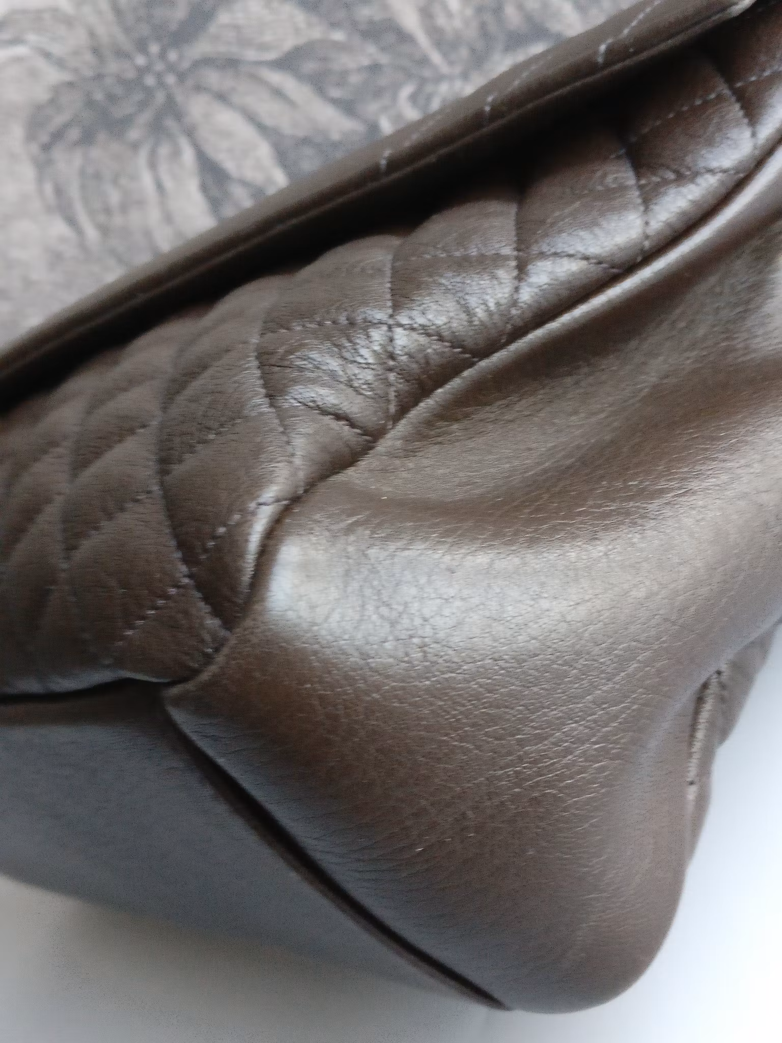 Saint Laurent Envelope Large Soft