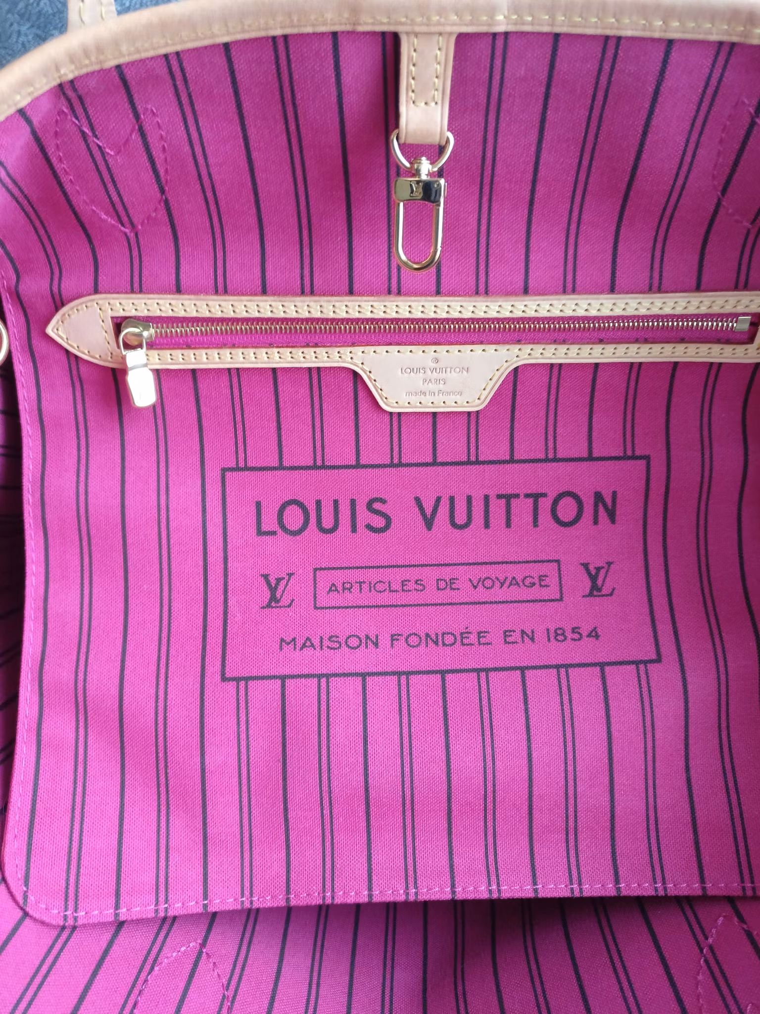 Louis Vuitton Neverfull MM