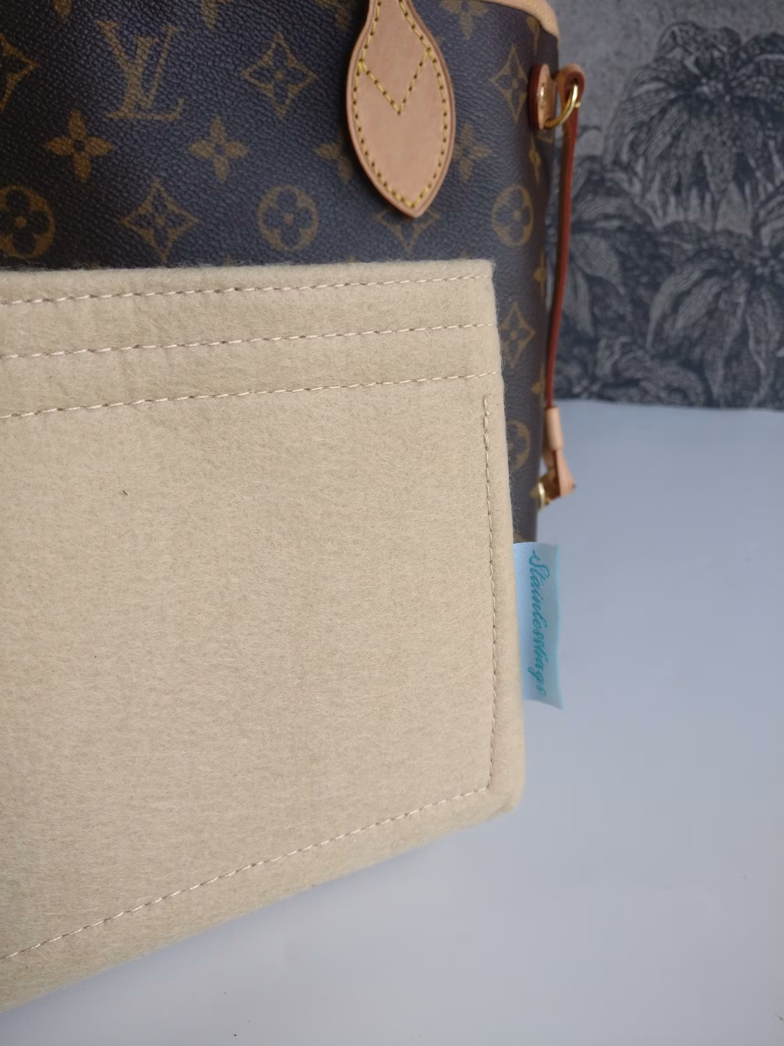 Louis Vuitton Neverfull PM