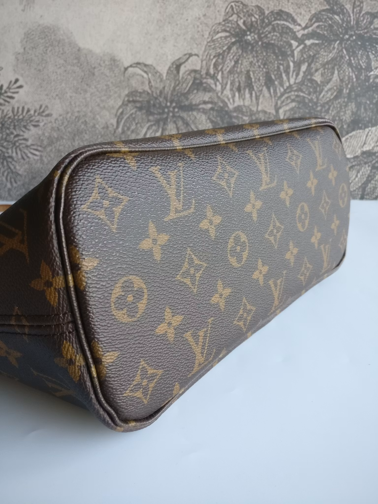 Louis Vuitton Neverfull PM