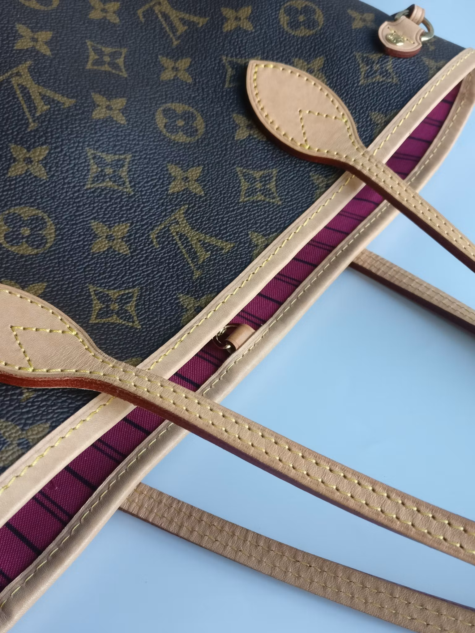 Louis Vuitton Neverfull PM