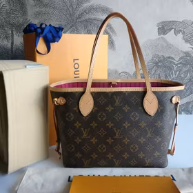 Louis Vuitton Neverfull PM