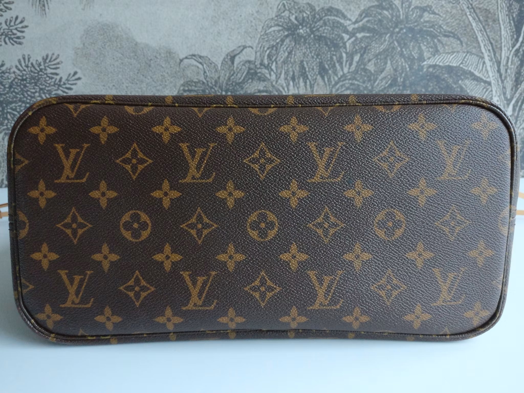 Louis Vuitton Neverfull MM