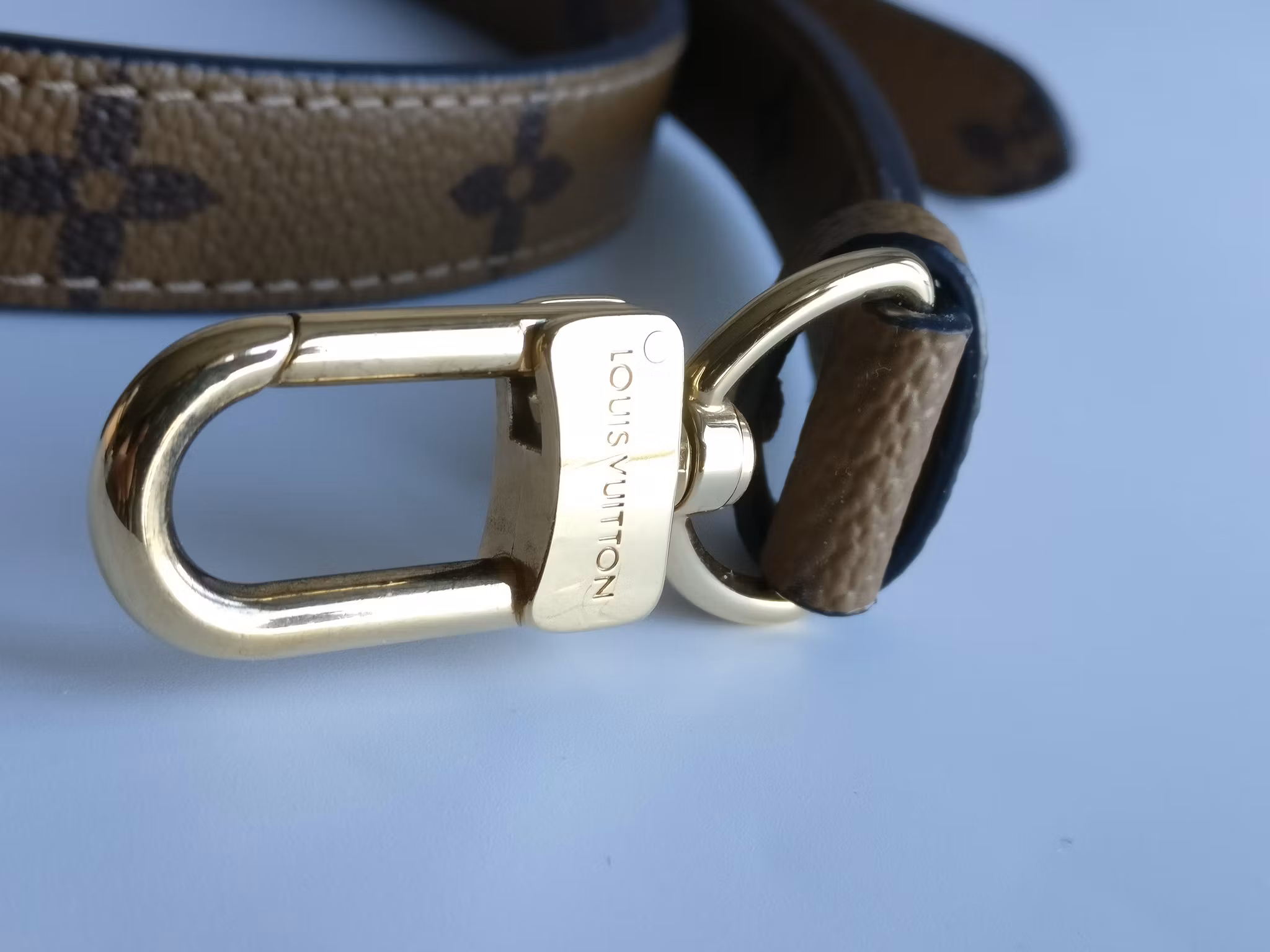 Louis Vuitton Pochette Metis Reverse Monogram