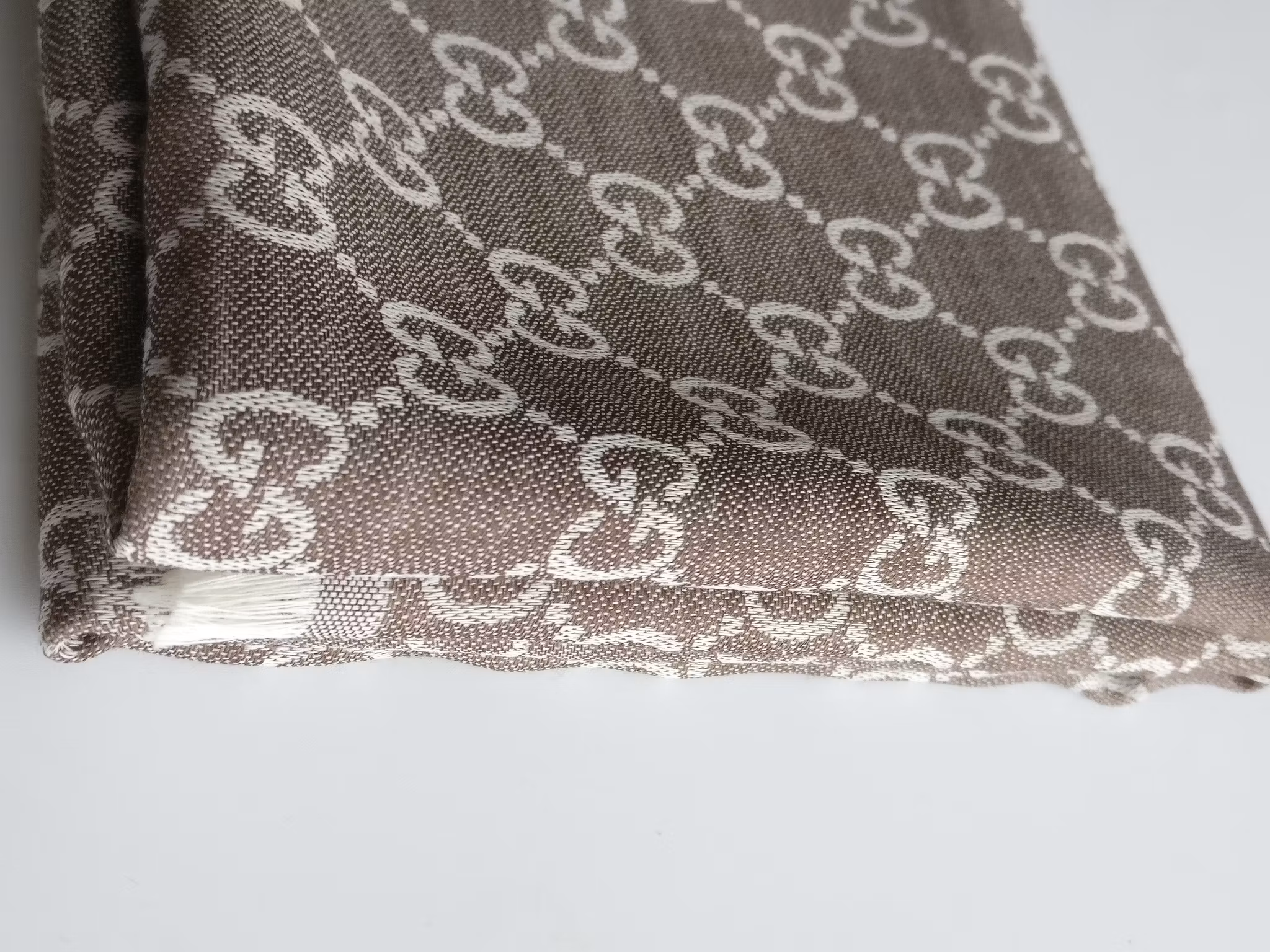 Gucci GG Wool / Silk shawl