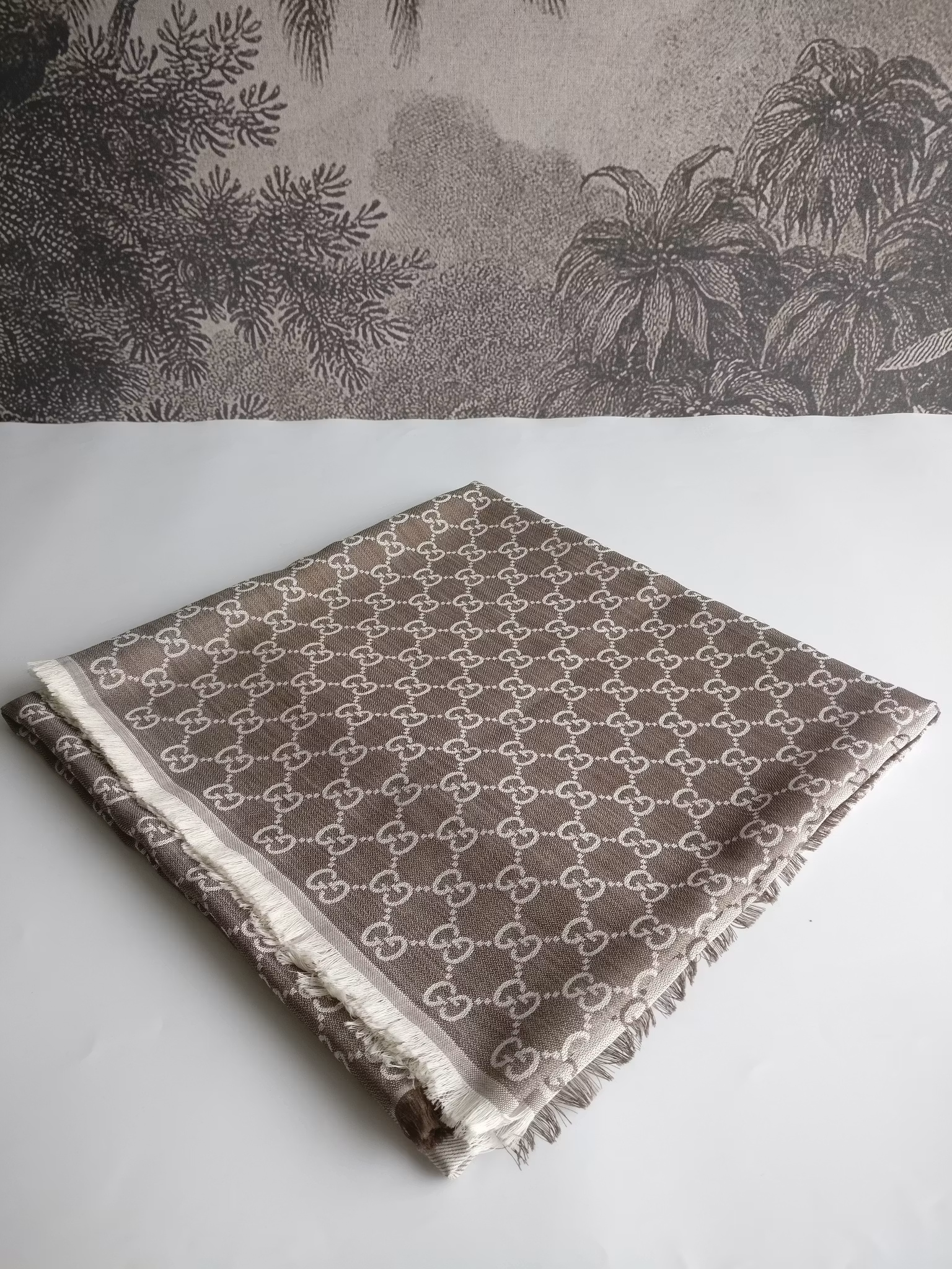 Gucci GG Wool / Silk shawl