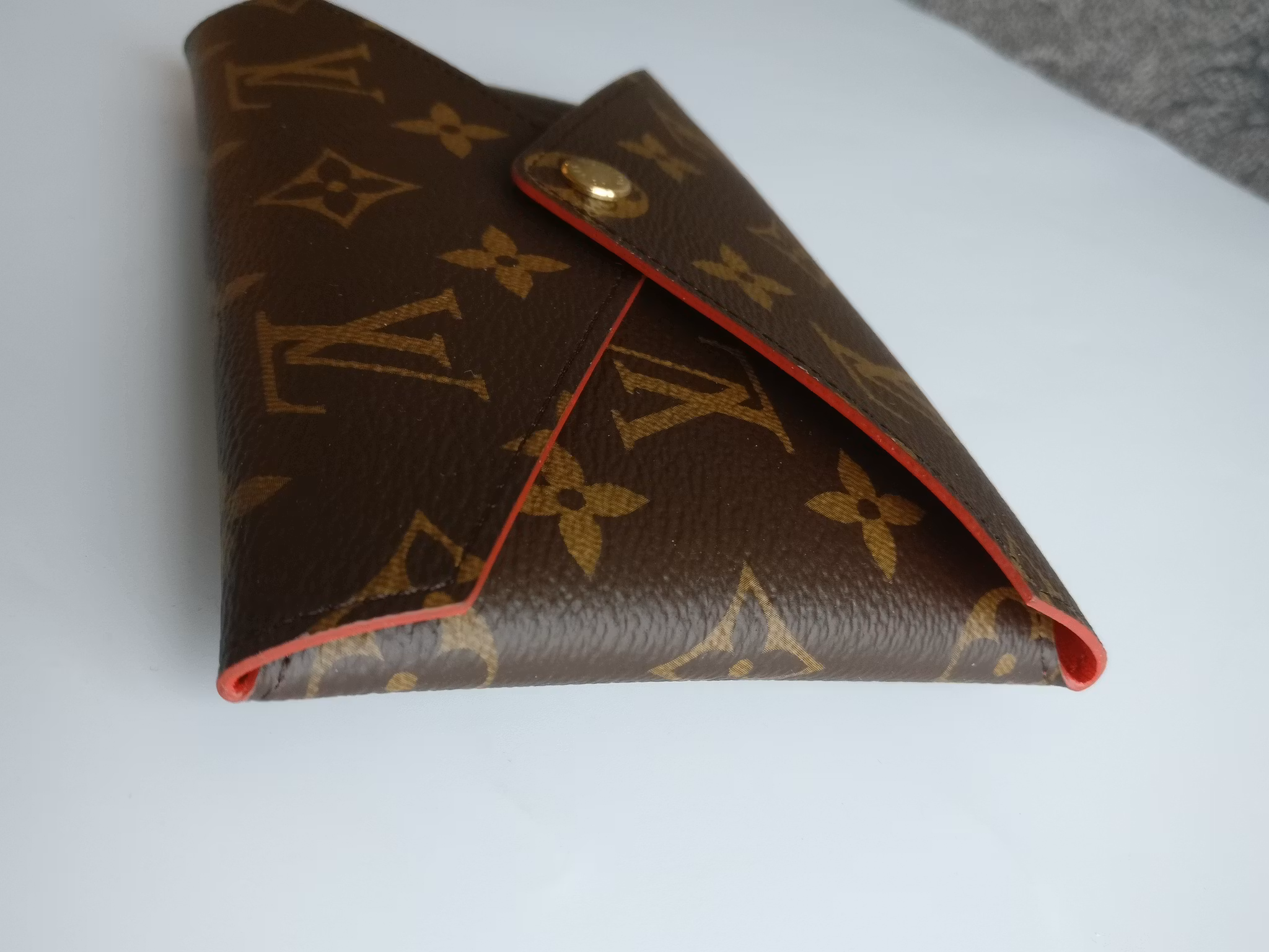 Louis Vuitton Kirigami M