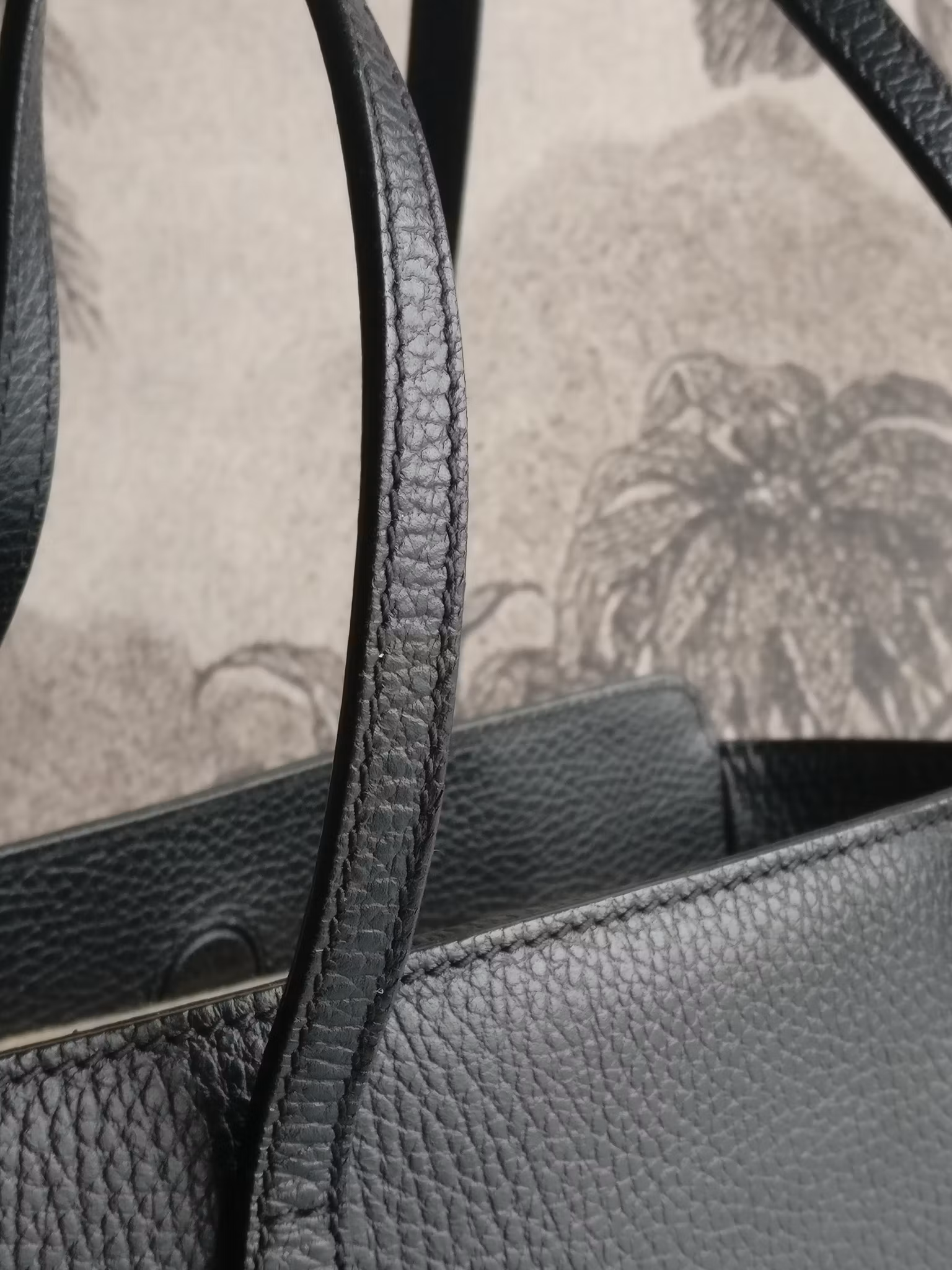Gucci Small Swing Tote