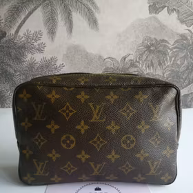 Louis Vuitton Trousse Toilette 23