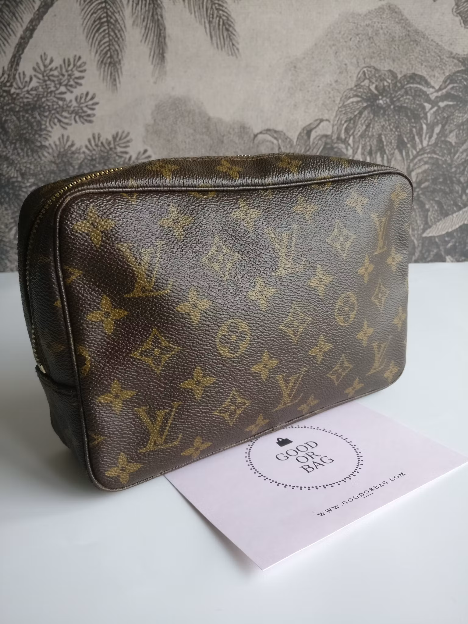 Louis Vuitton Trousse Toilette 23