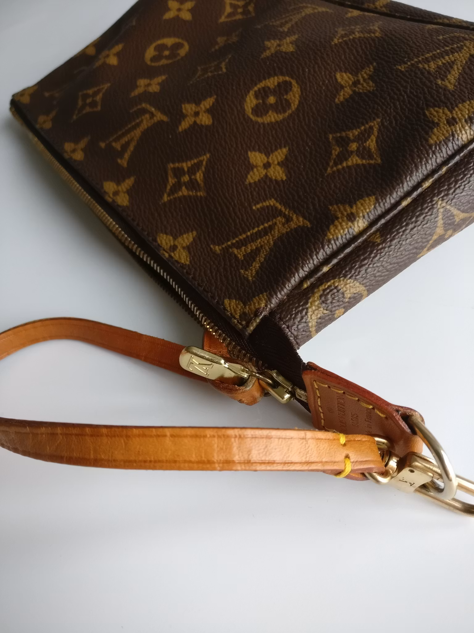 Louis Vuitton Pochette Accessoires