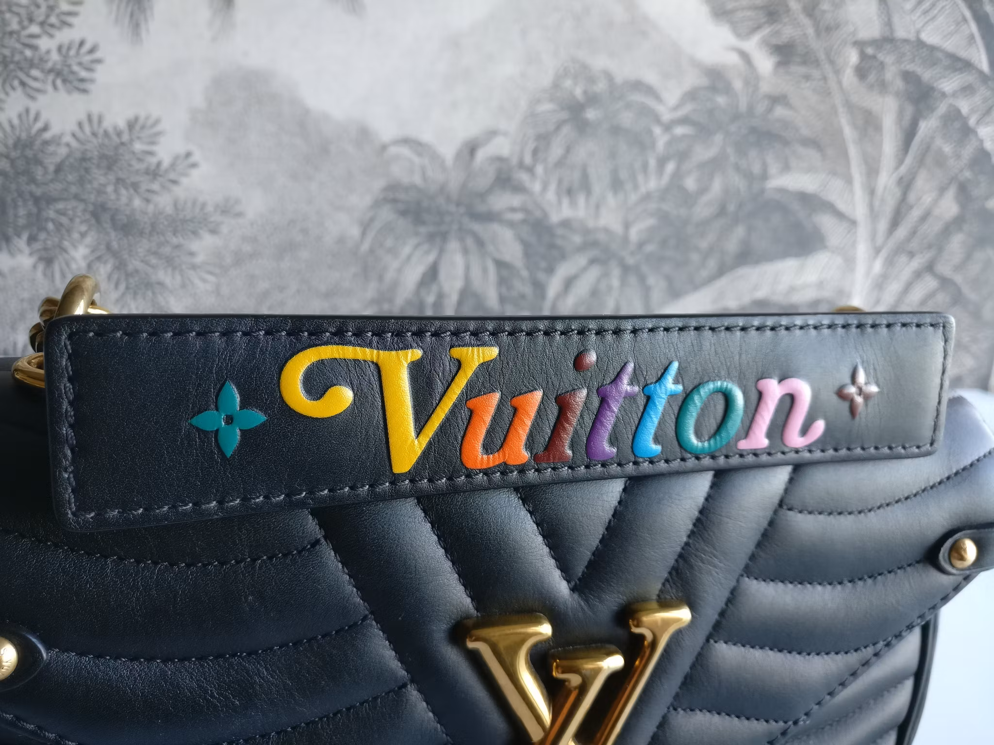 Louis Vuitton New Wave Chain Bag MM